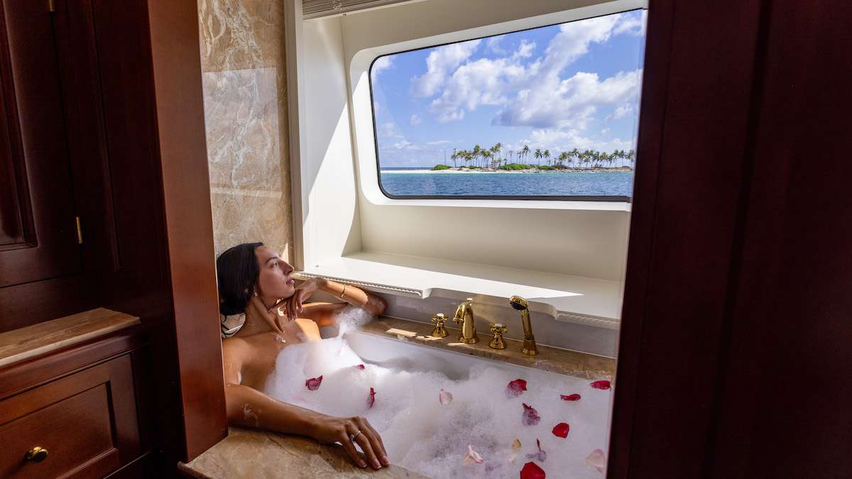NAMASTE yacht image 8