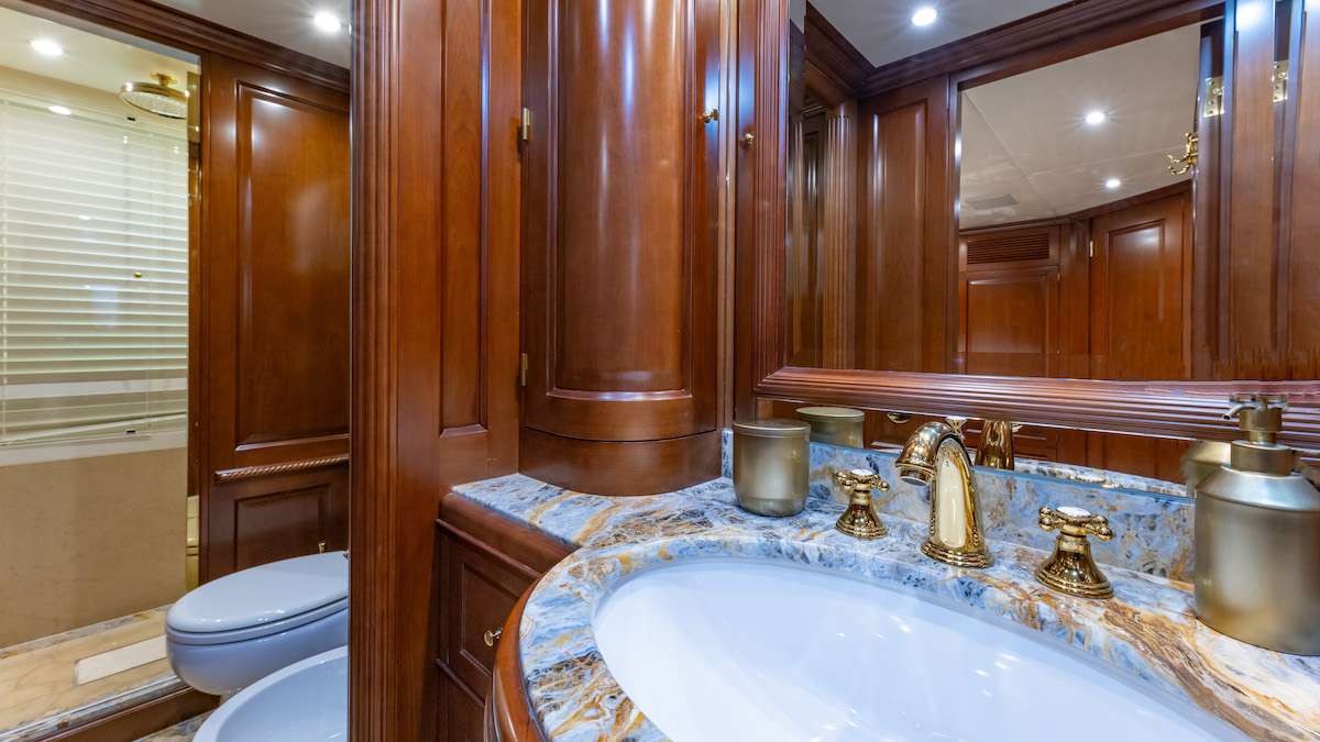 NAMASTE yacht image 11