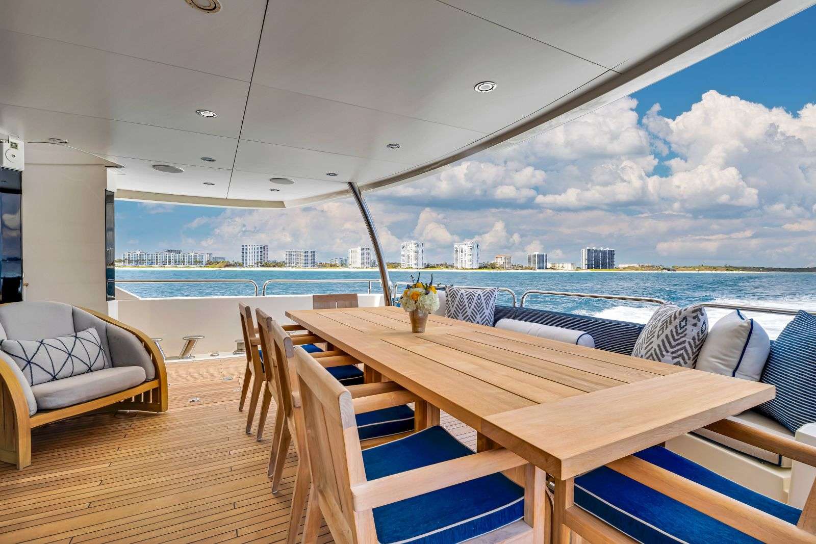 Natural 9 yacht image 4