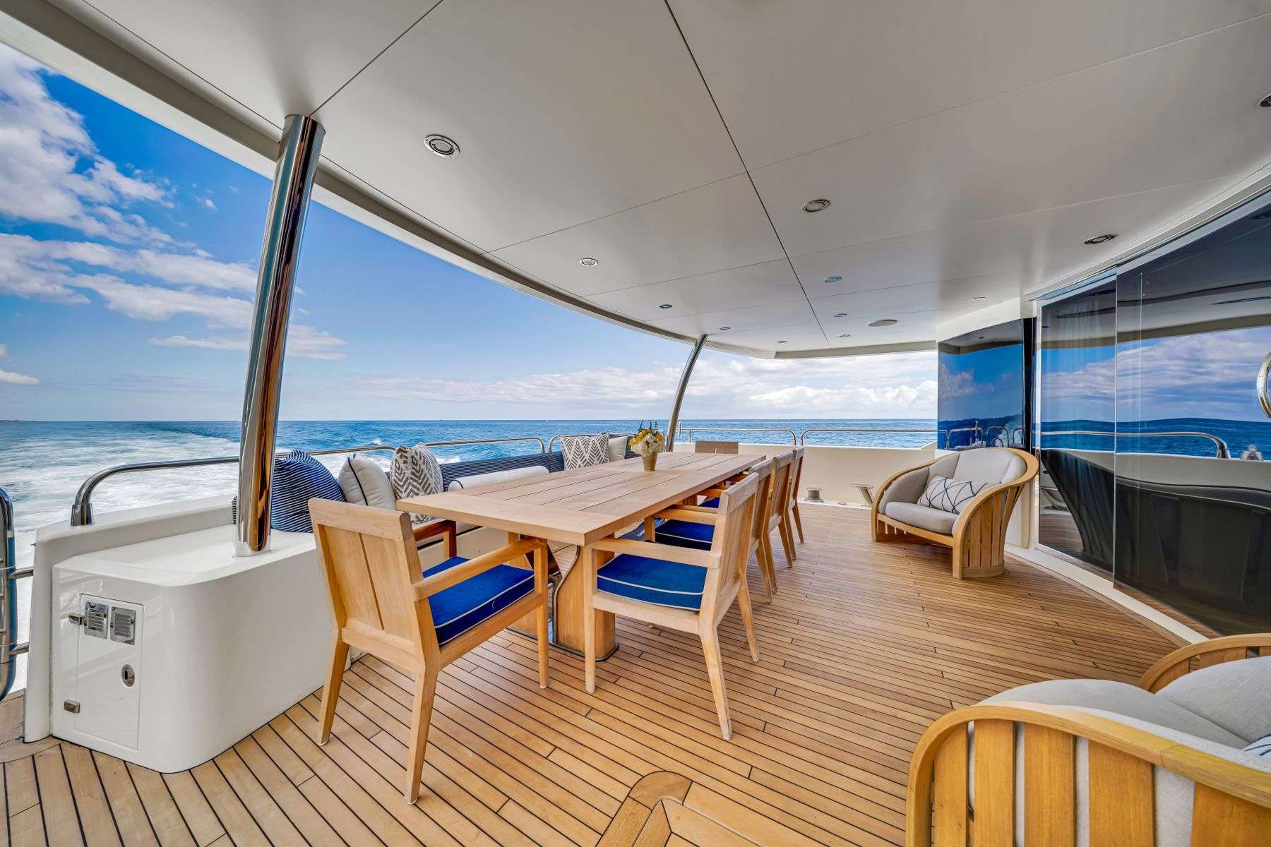 Natural 9 yacht image 5