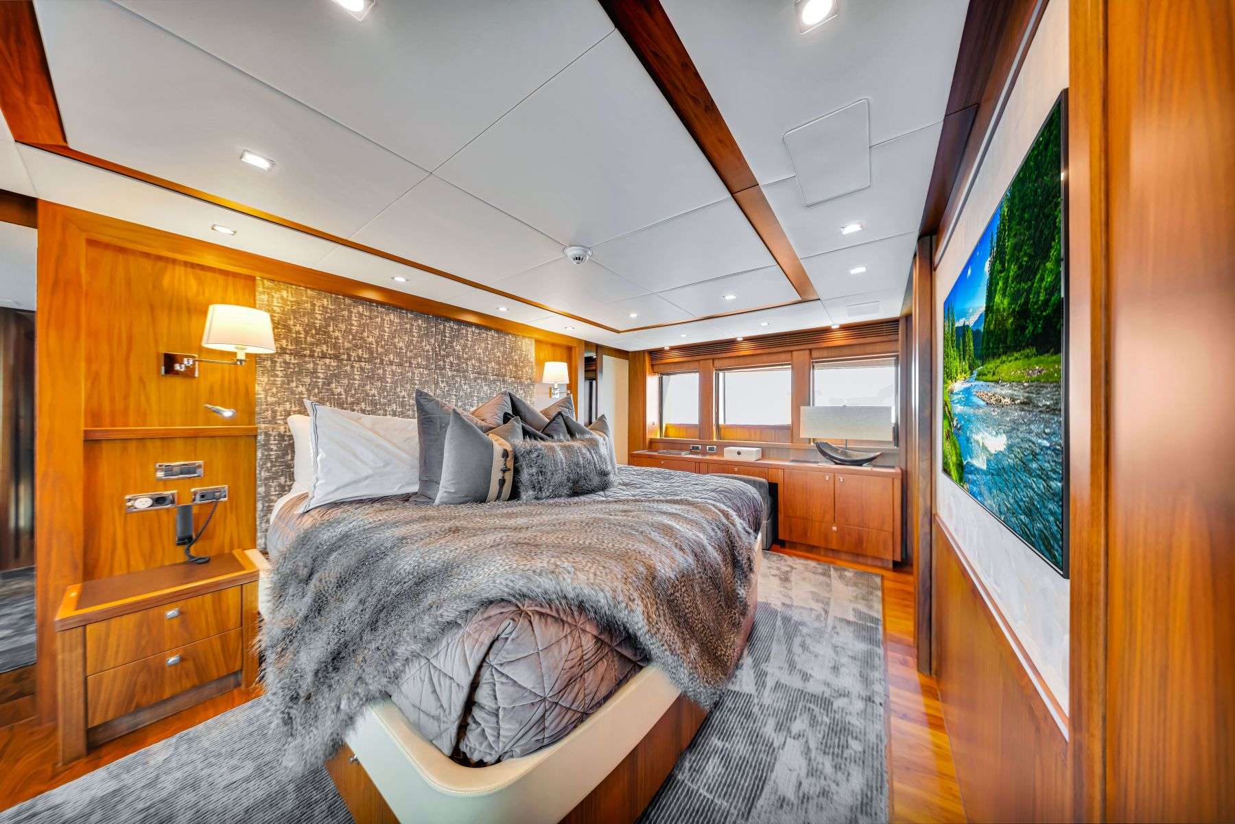 Natural 9 yacht image 8