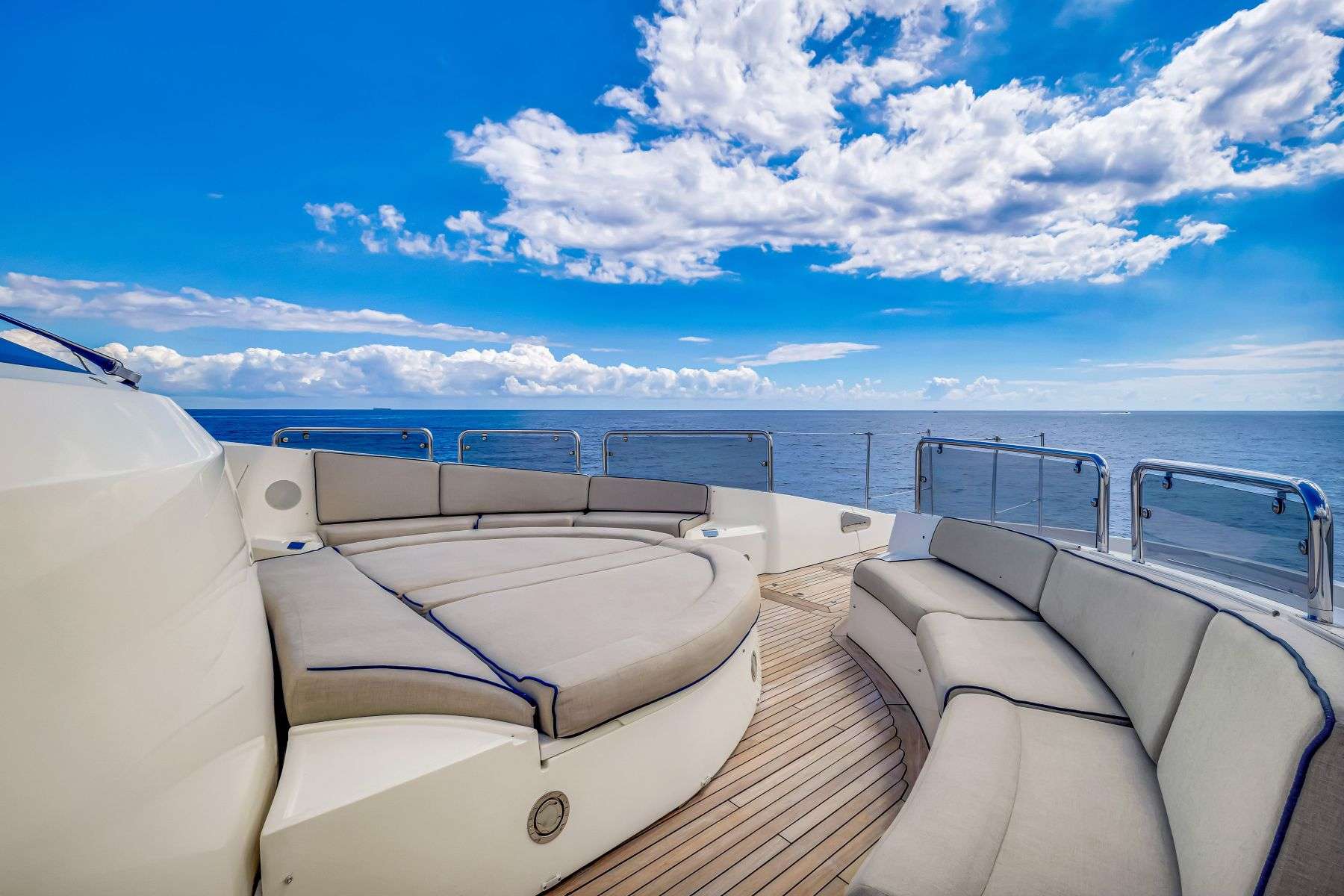 Natural 9 yacht image 11