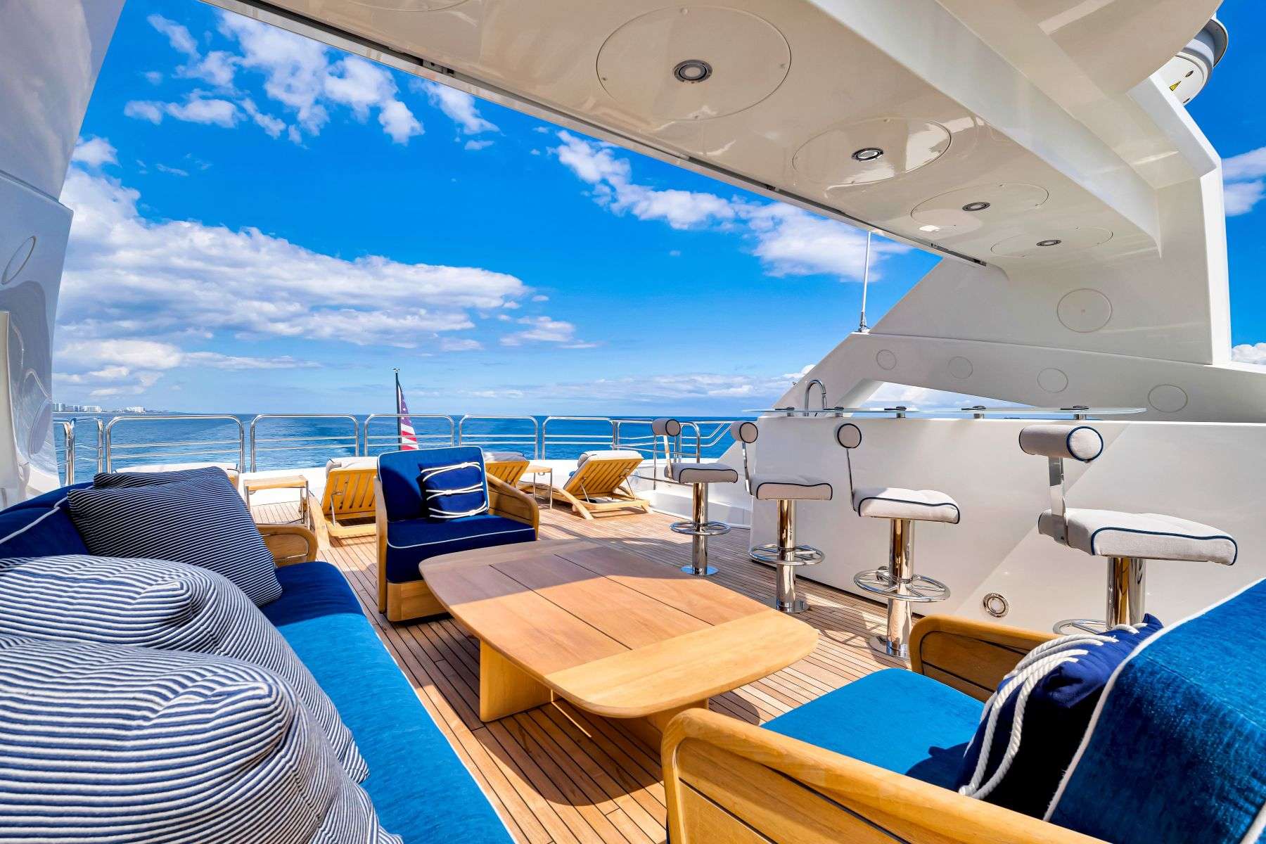 Natural 9 yacht image 14