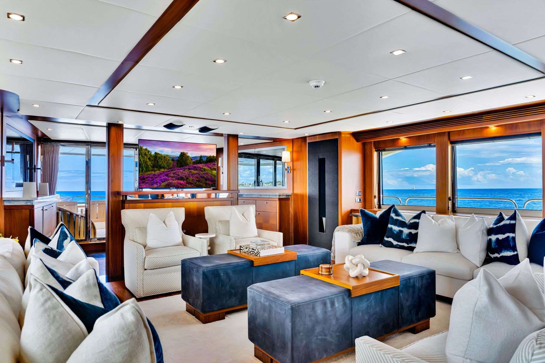 Natural 9 yacht image 18