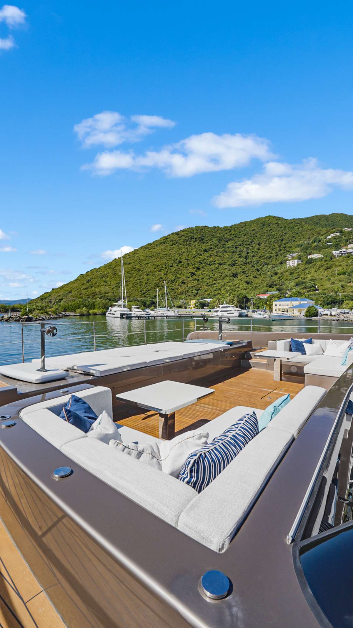 NAUTI NICKEL yacht image 3