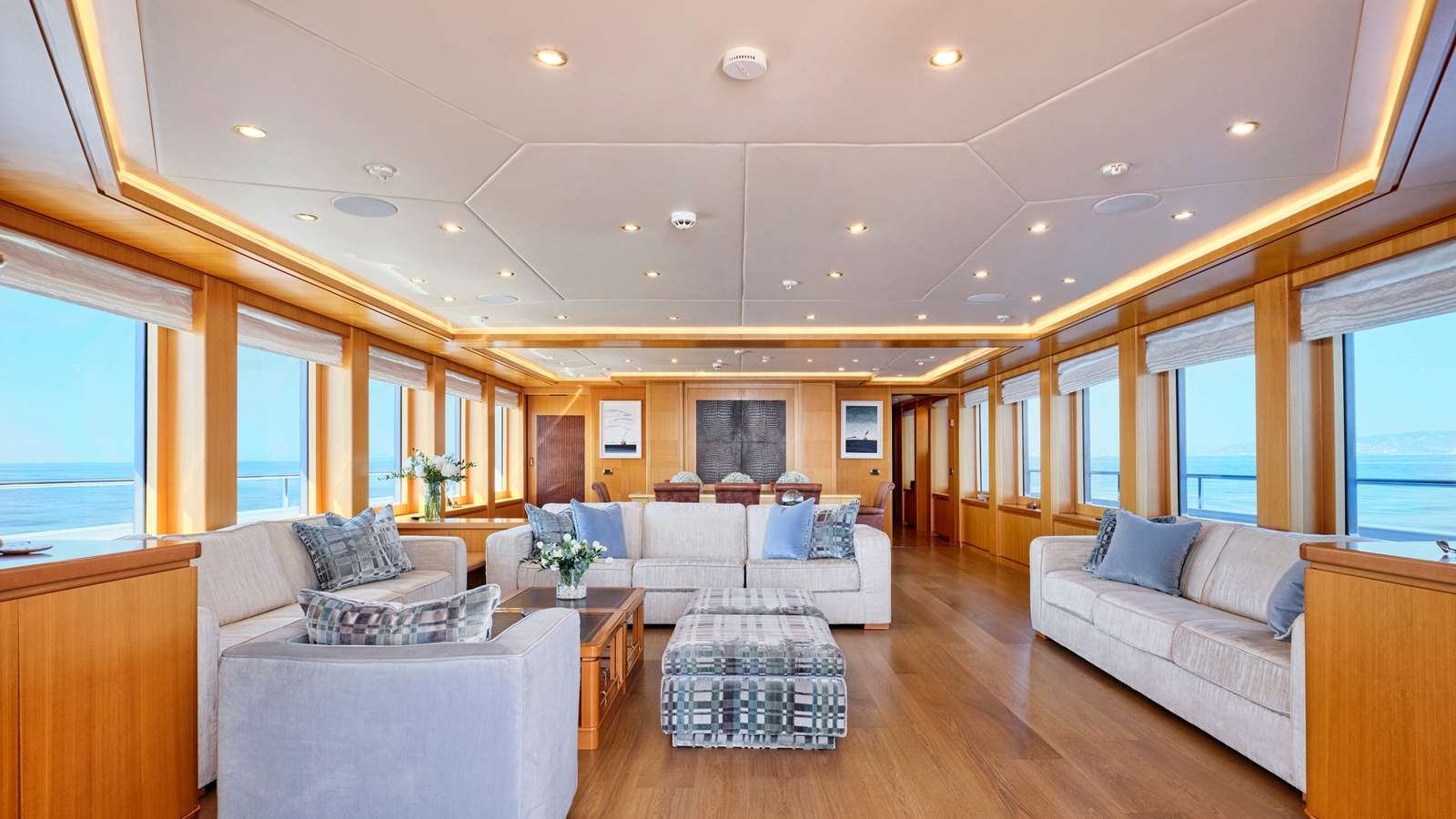 OASIS yacht image 2