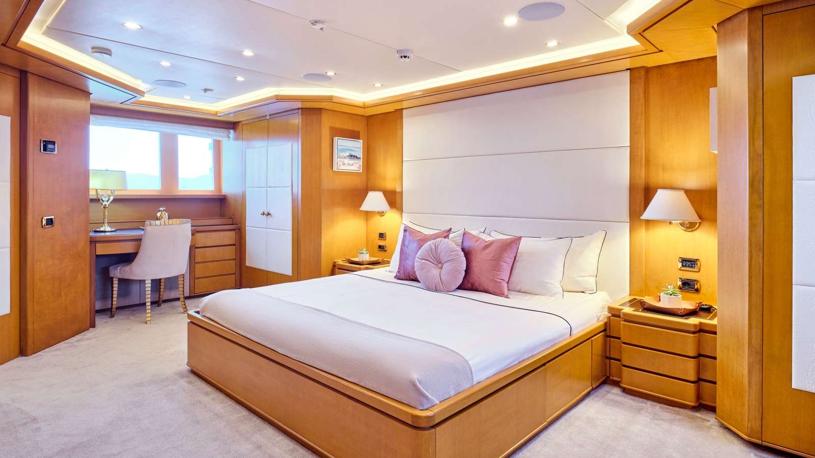 OASIS yacht image 6