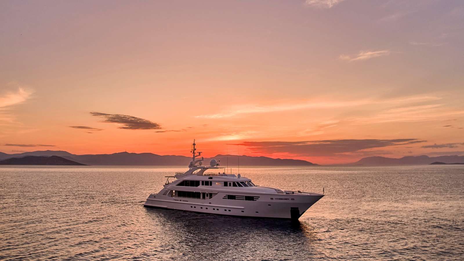 OASIS yacht image 18