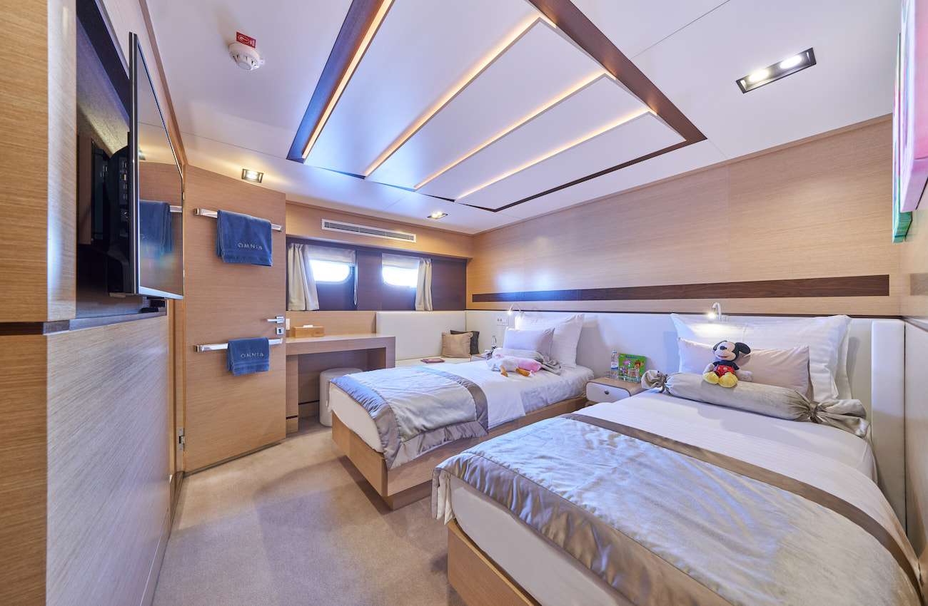 OMNIA yacht image 8