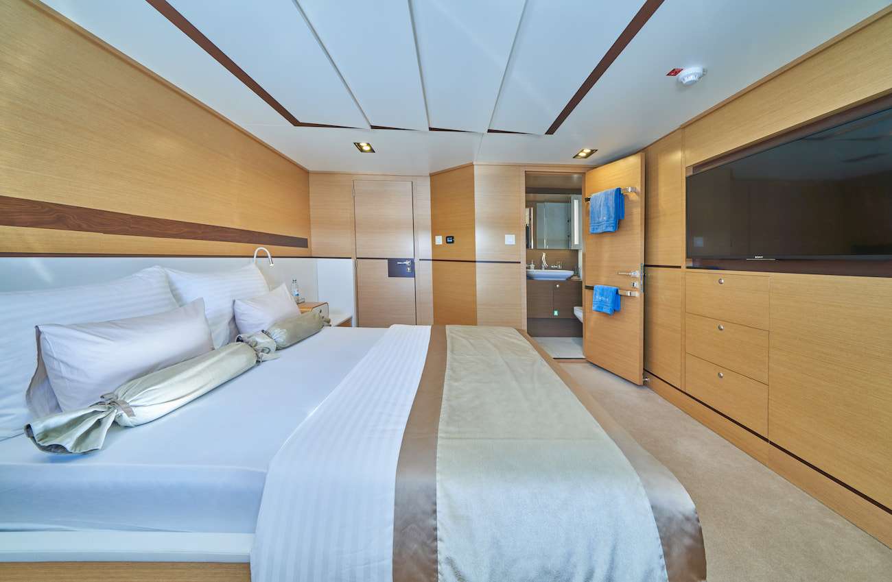 OMNIA yacht image 15