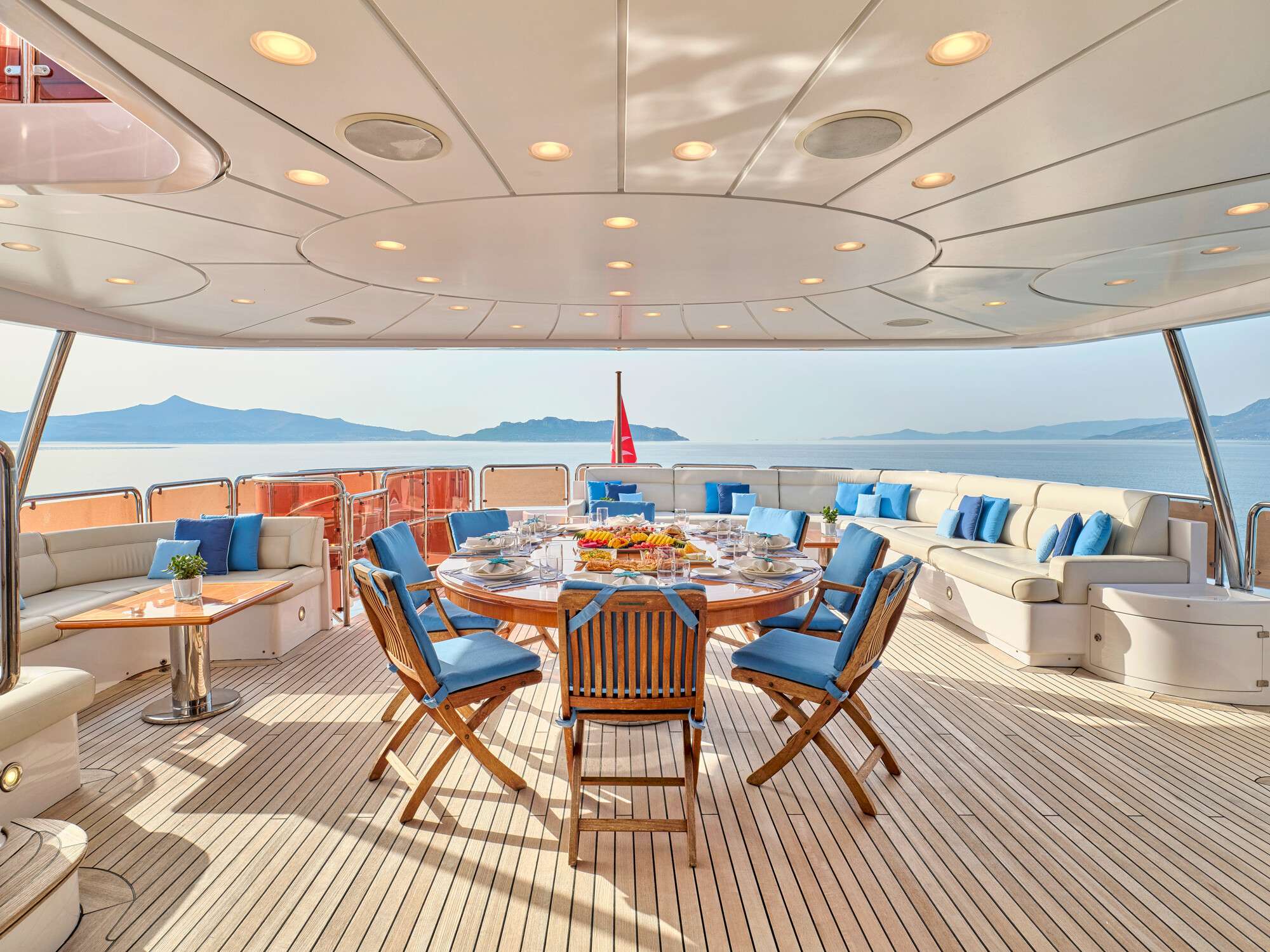 OPTION B yacht image 12