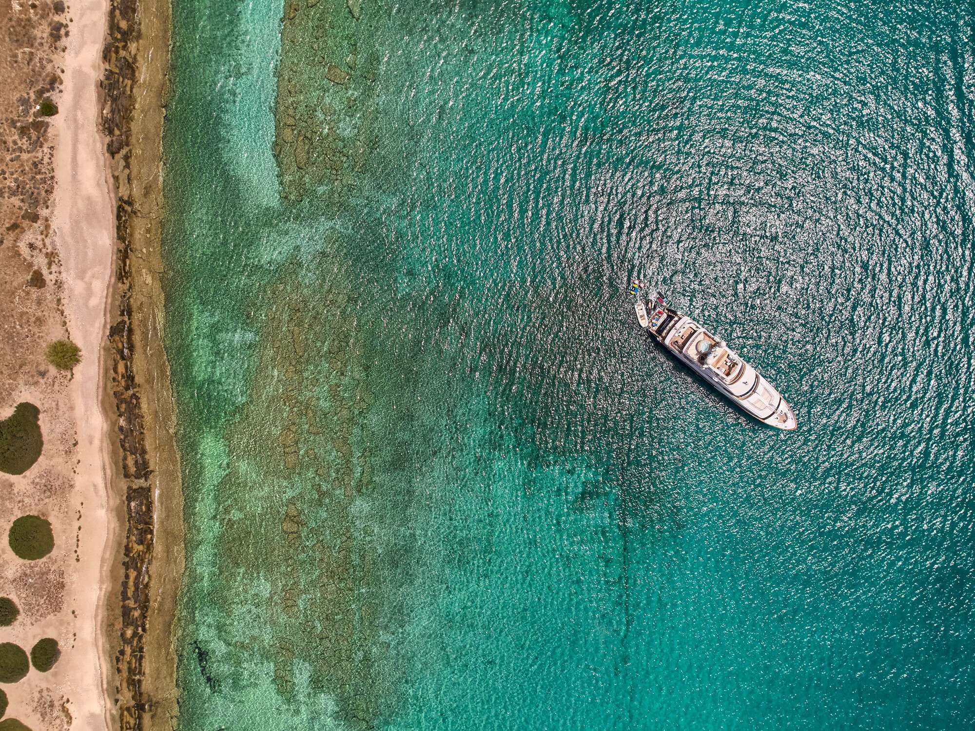 OPTION B yacht image 17