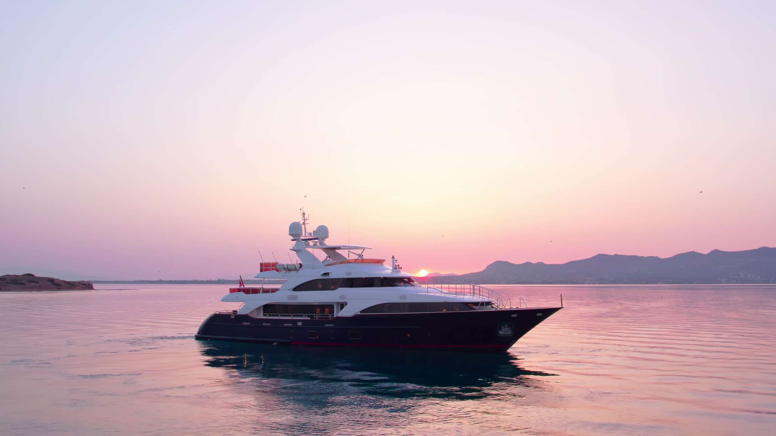 OPTION B yacht image 19