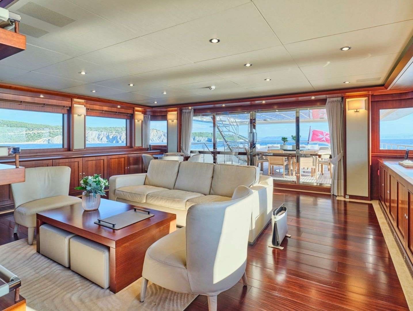 PALATIAL yacht image 5