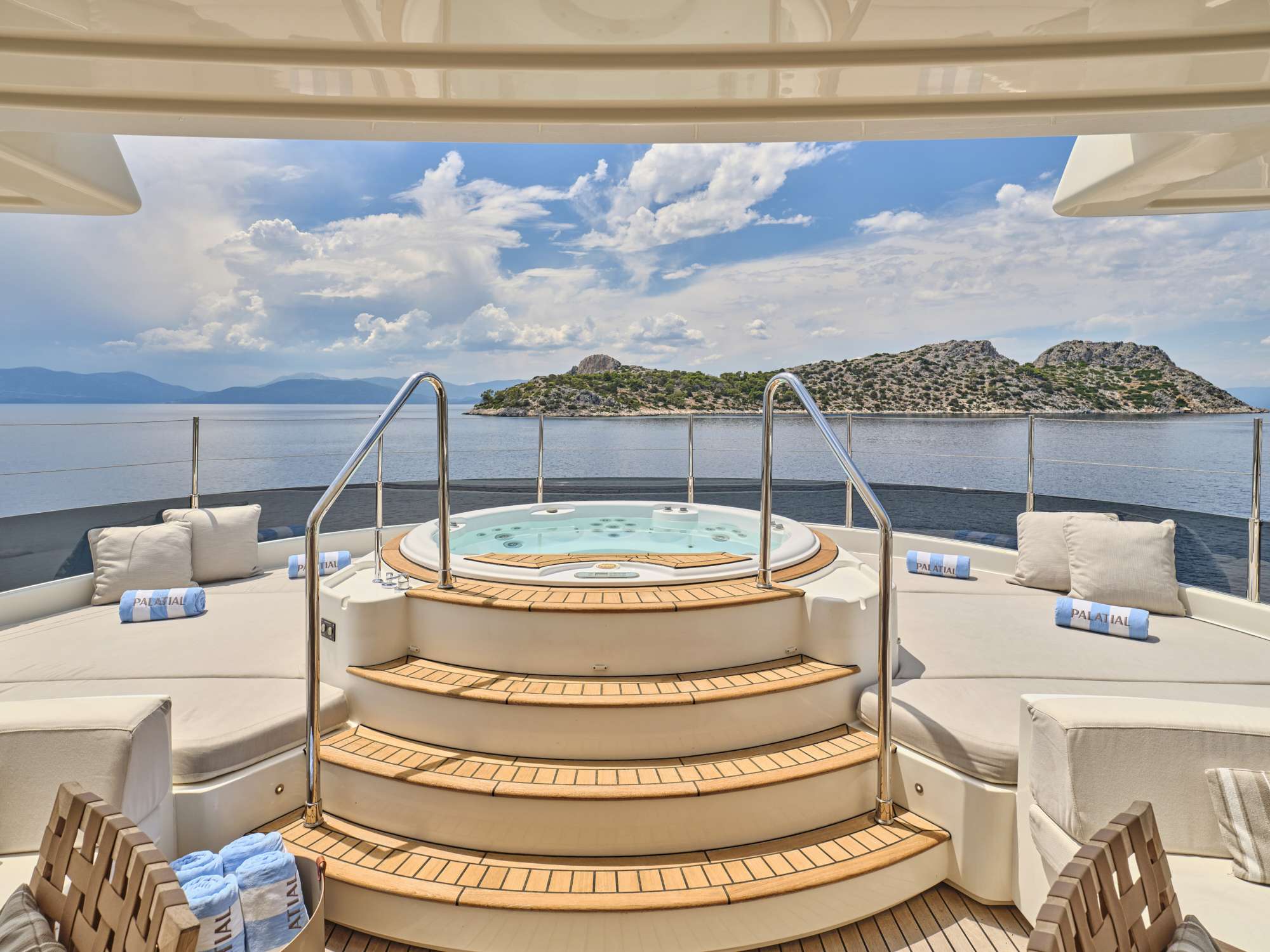 PALATIAL yacht image 8
