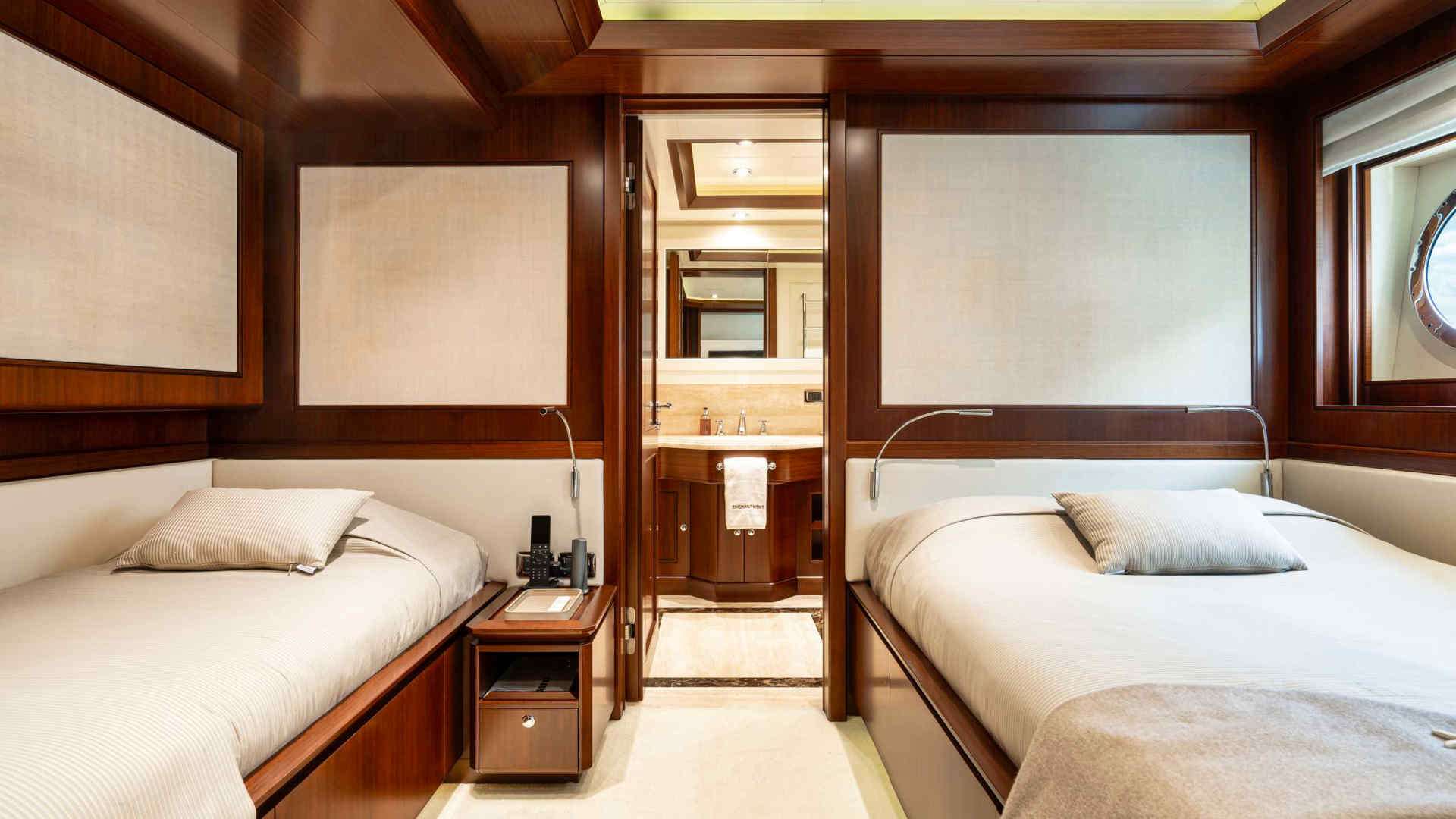 PALATIAL yacht image 10