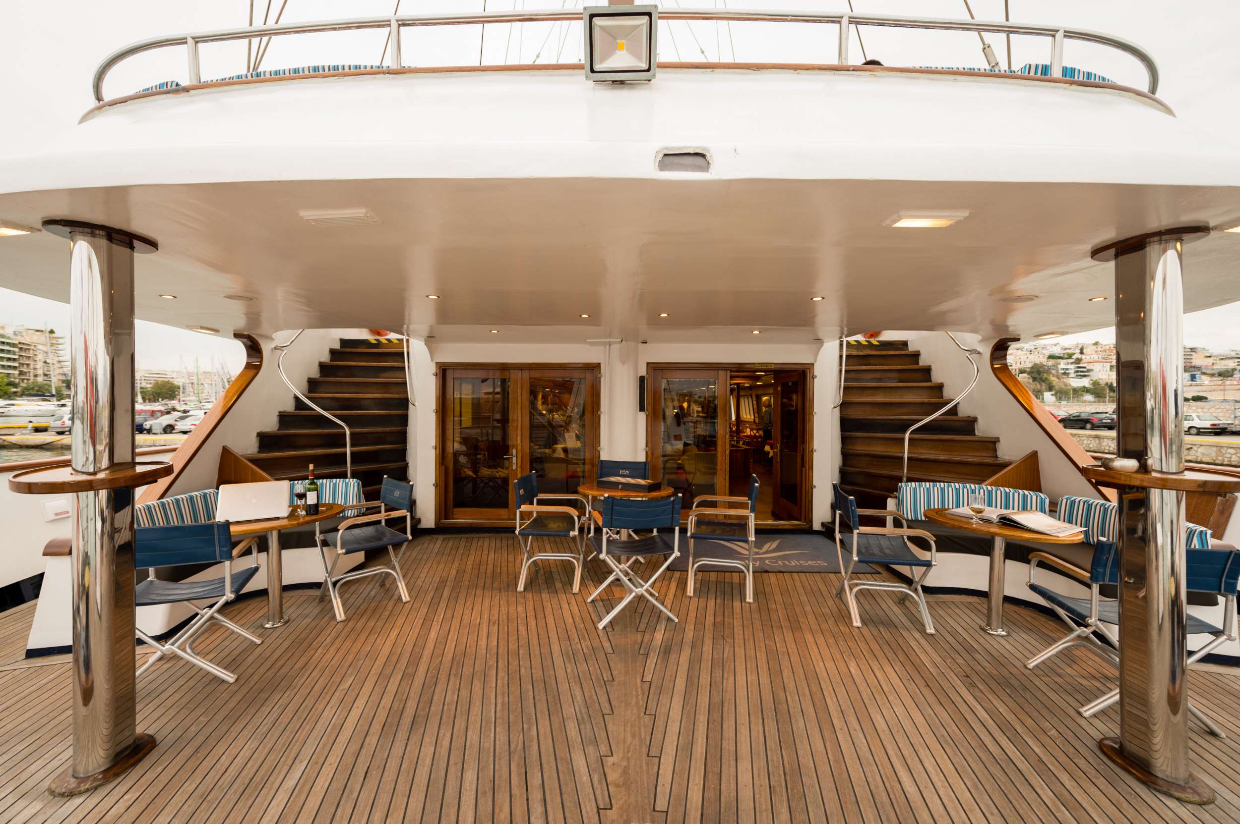 Panorama yacht image 4