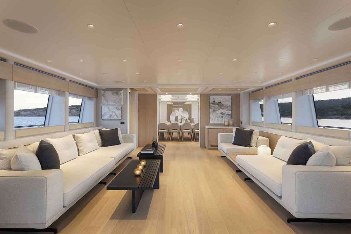 PARADISE yacht image 3