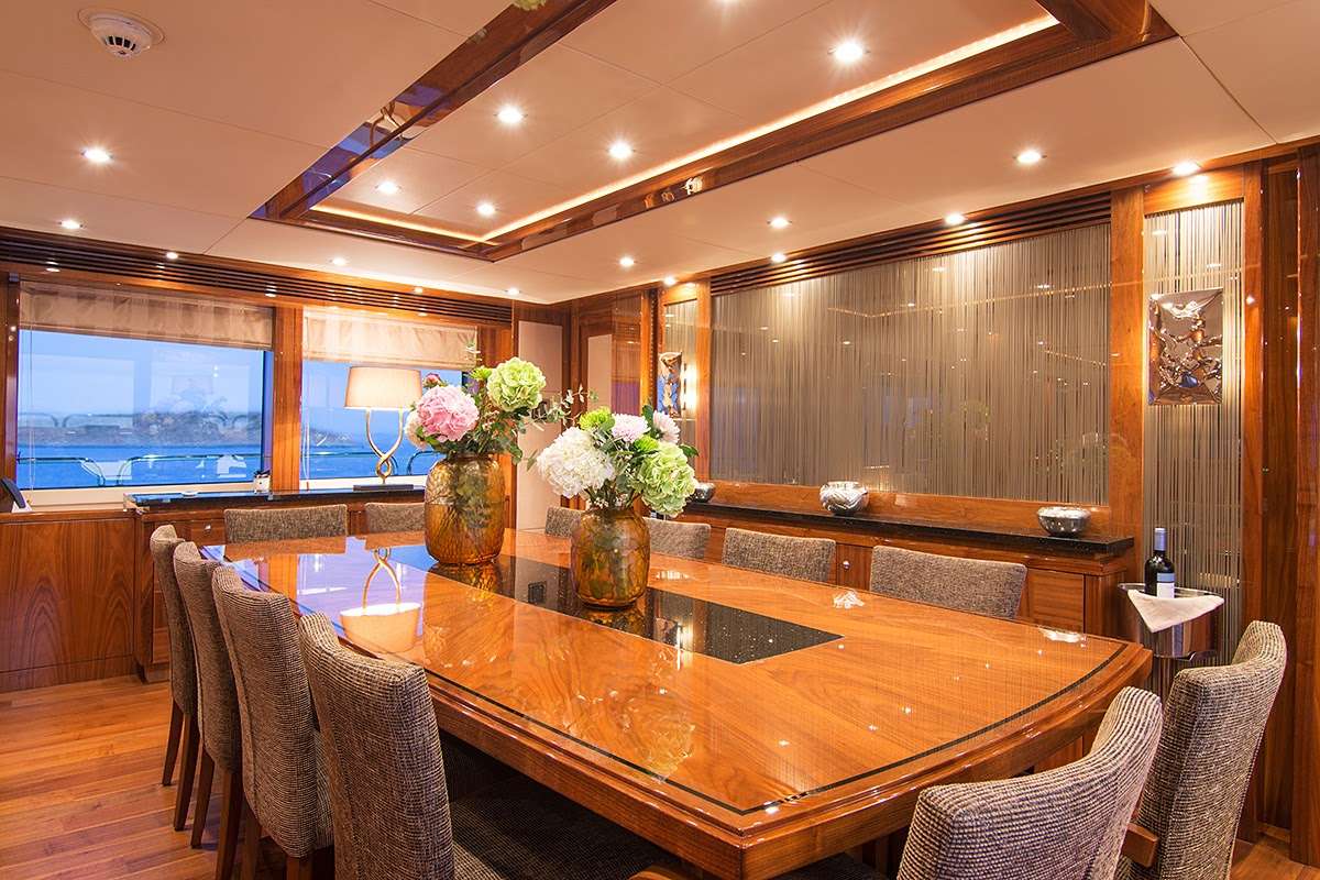 Main deck interior dining table
