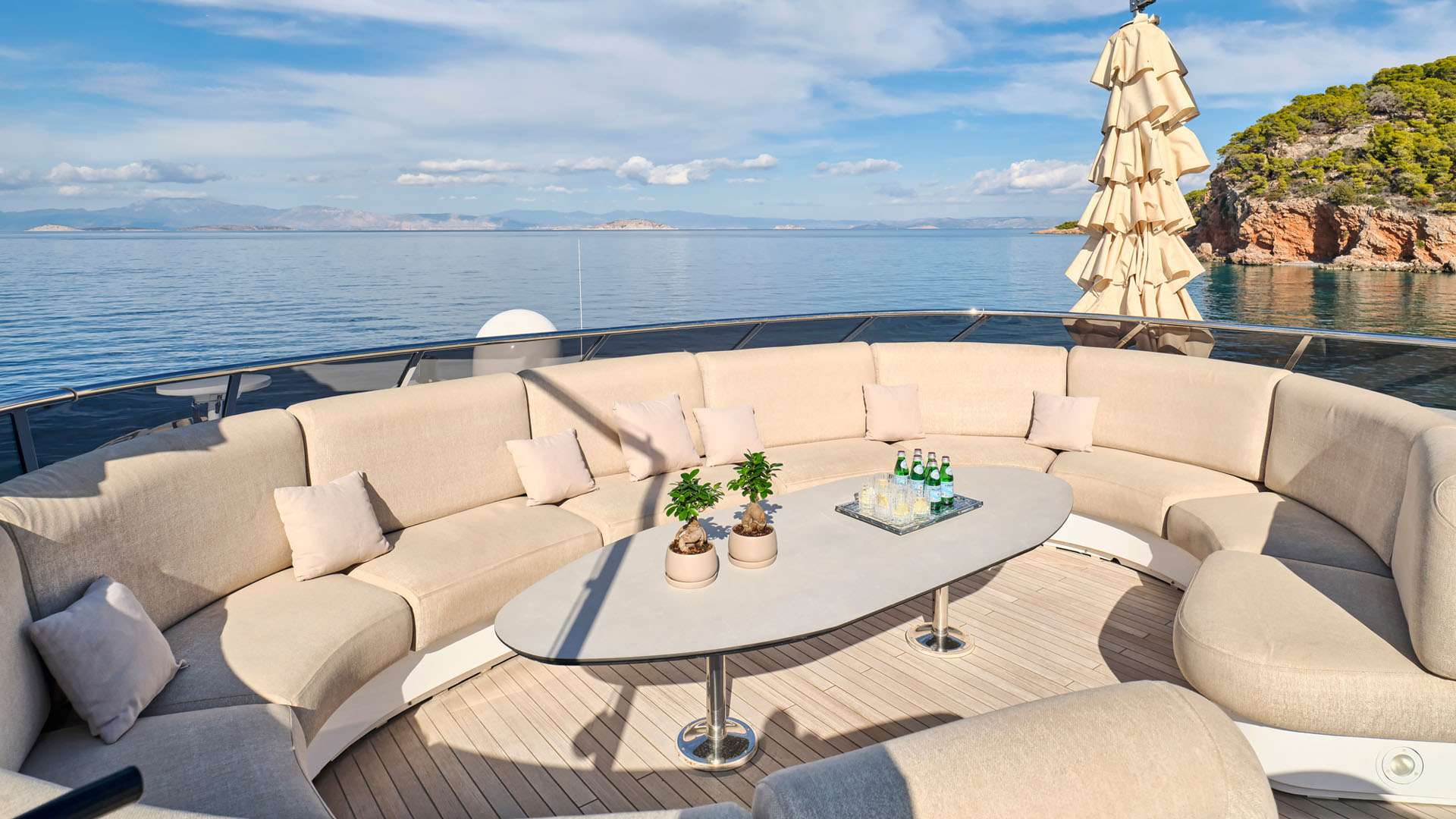 Sundeck Lounge Area