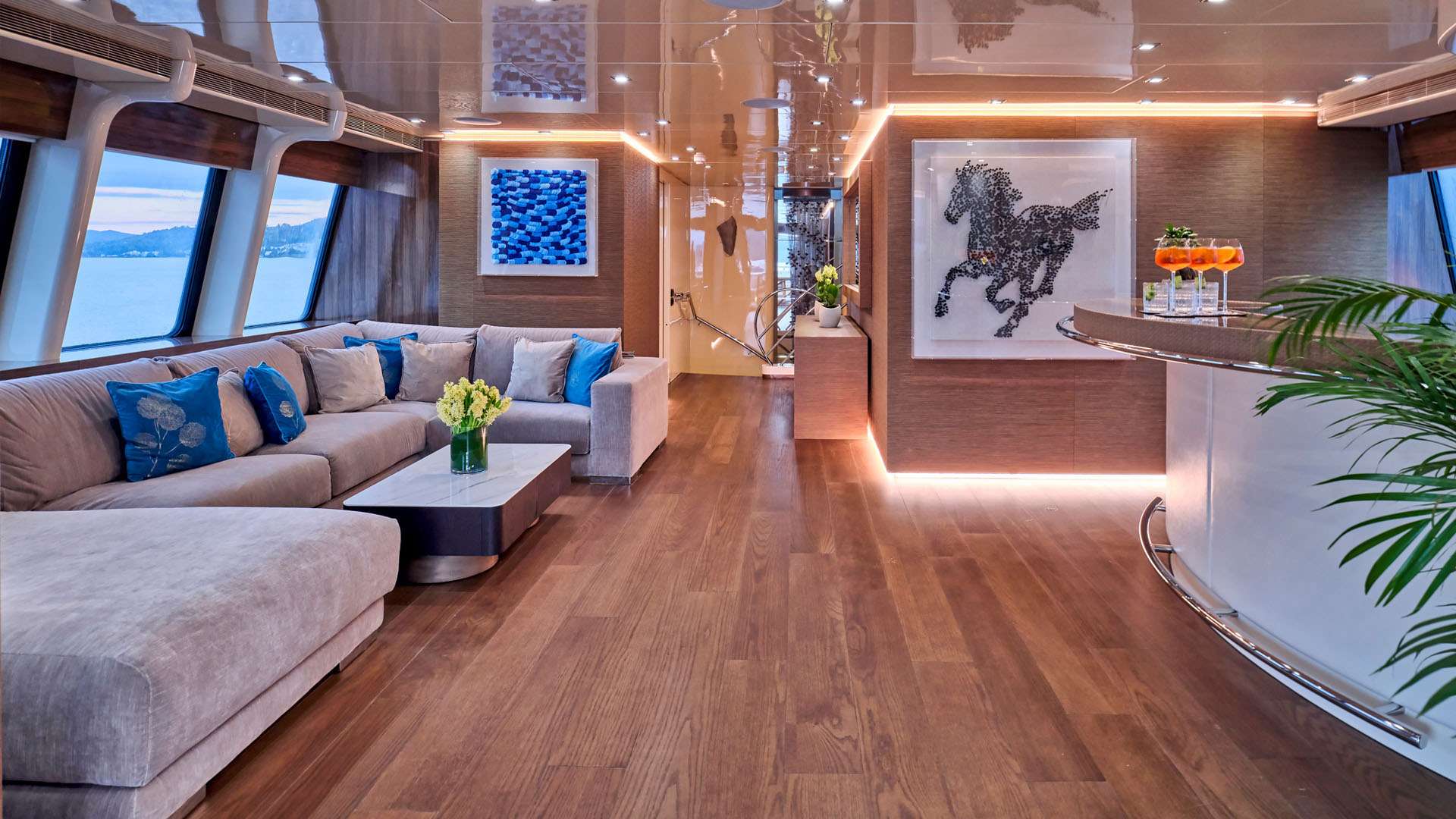 Upper Deck Salon