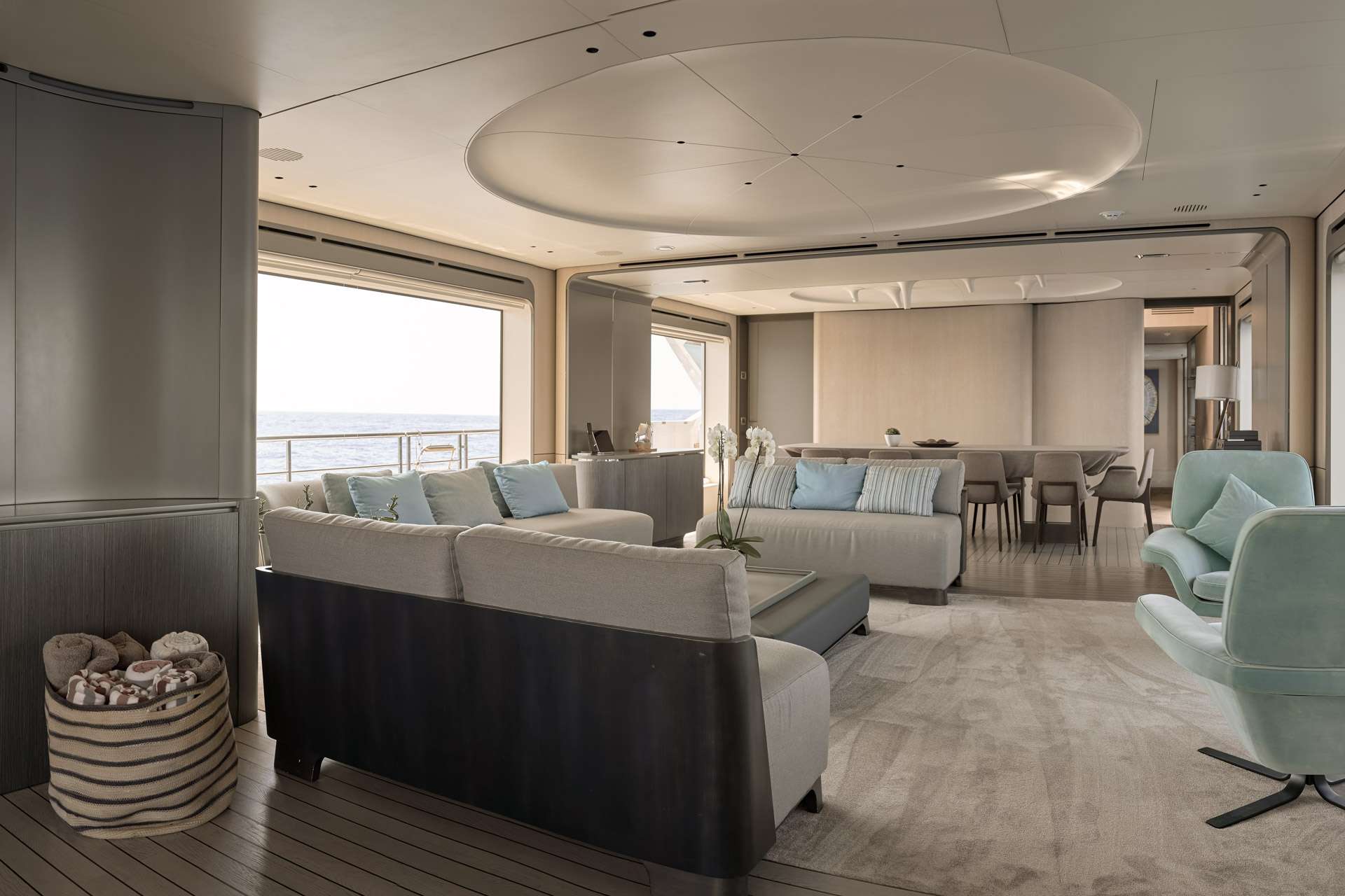 PURA VIDA yacht image 2
