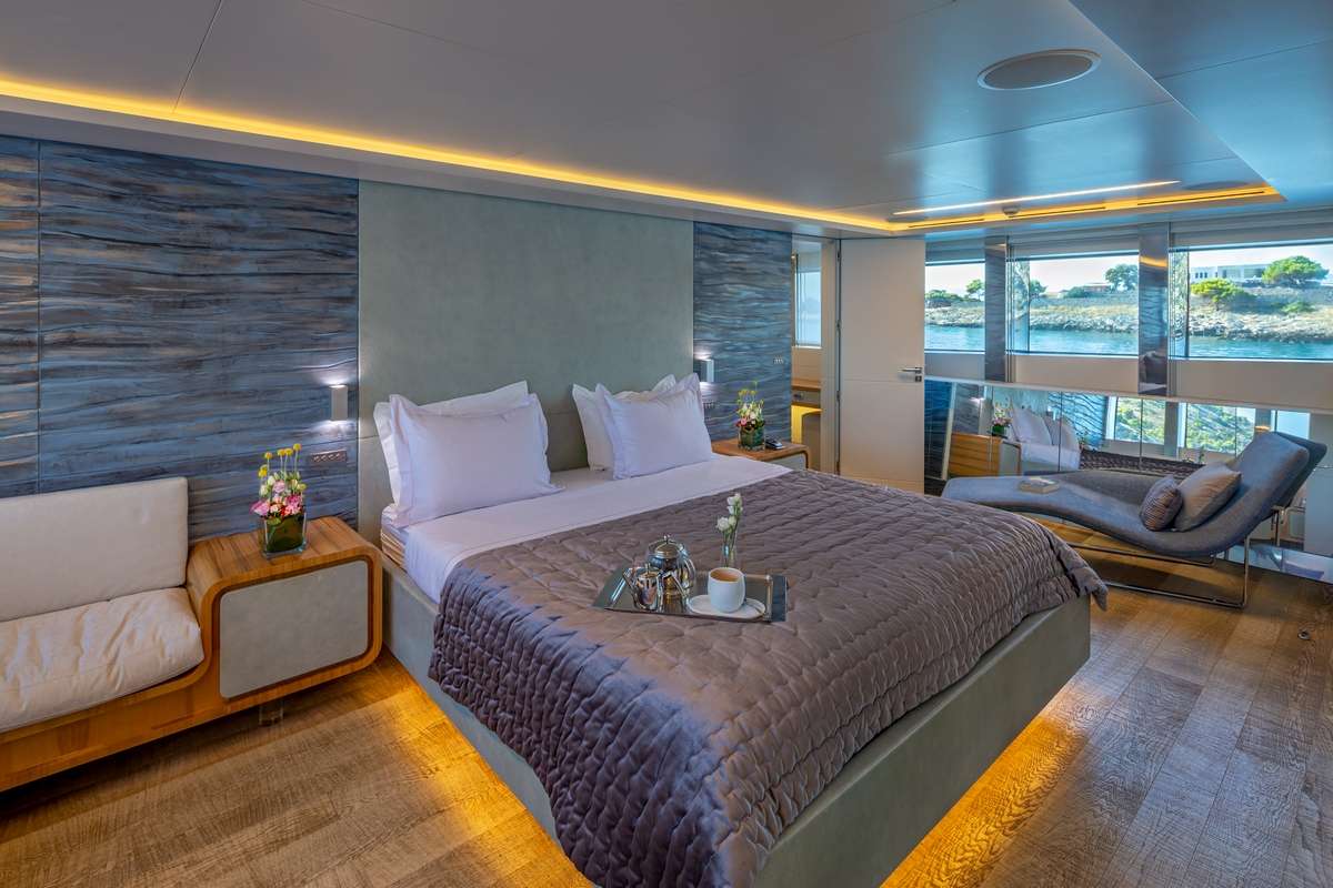 SEA WOLF yacht image 6