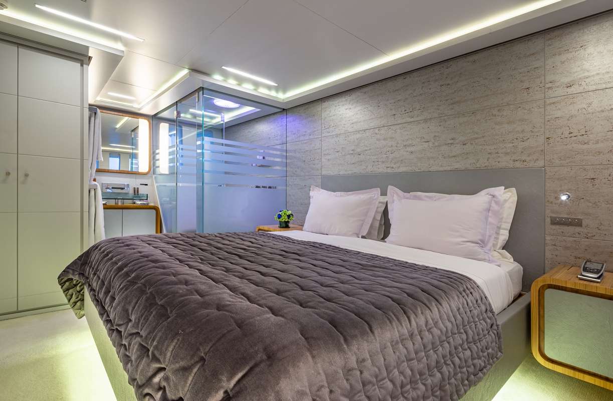 SEA WOLF yacht image 8