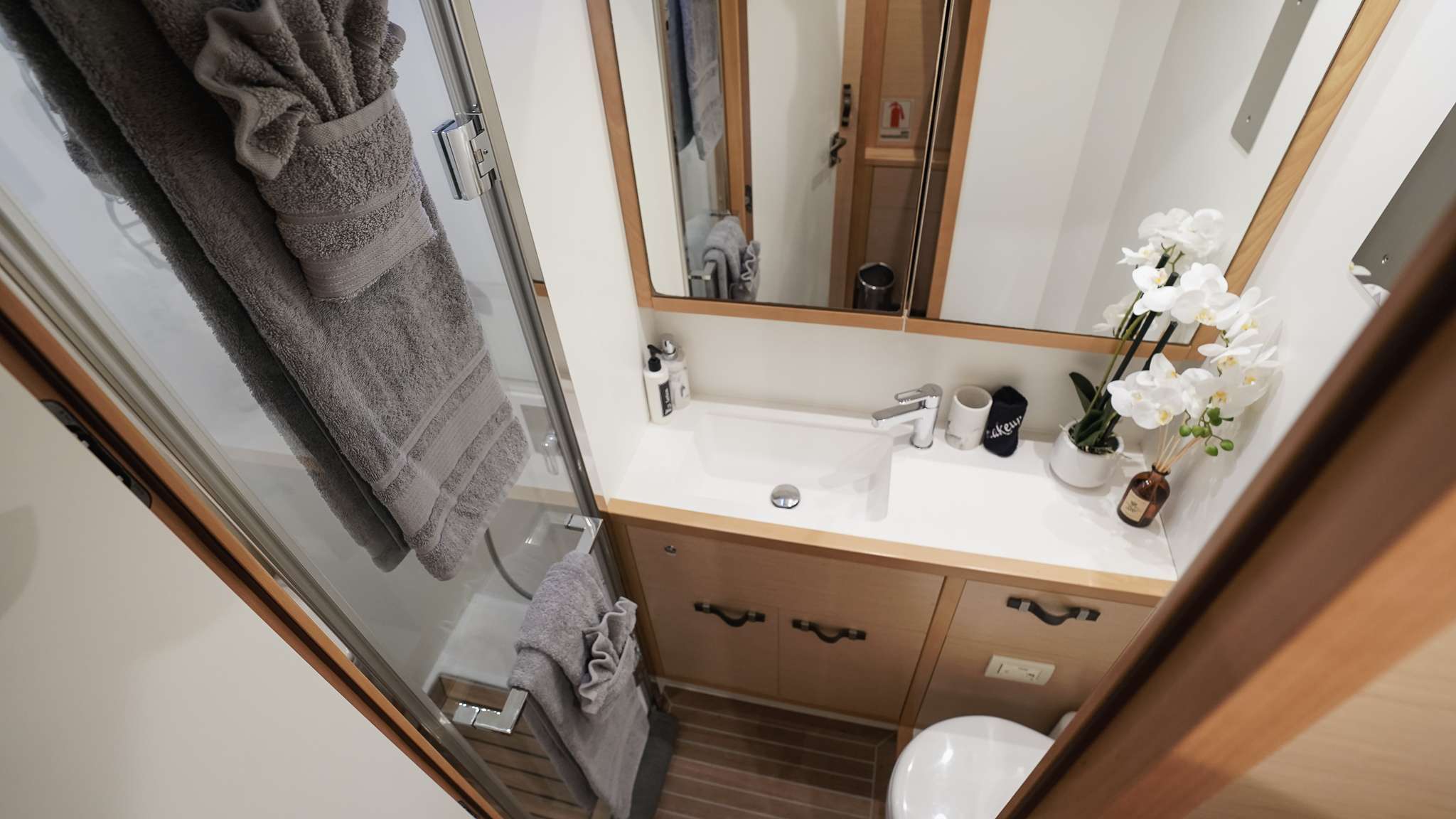 SEAHOME yacht image 9