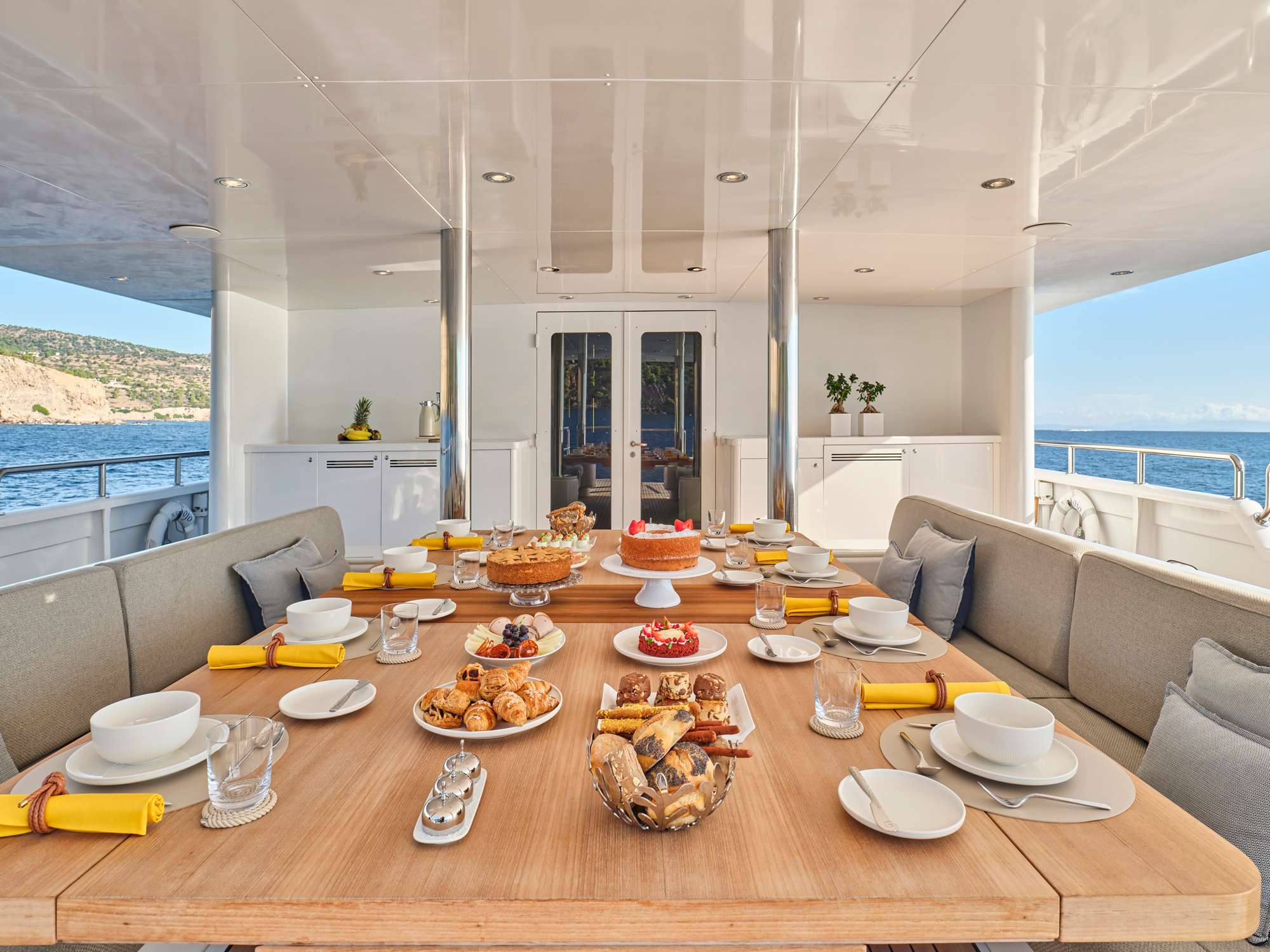 SOJO yacht image 5