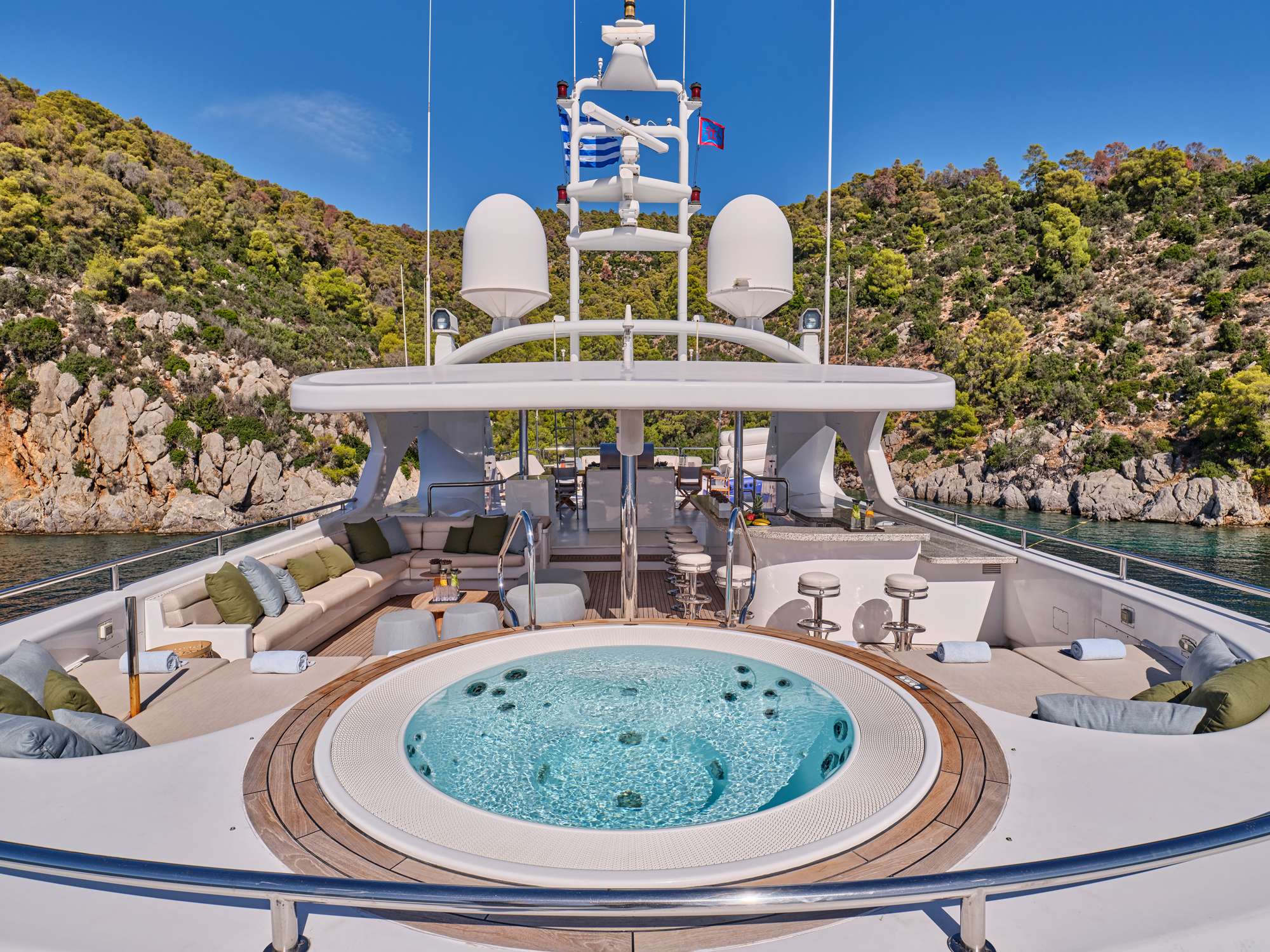SOJO yacht image 11