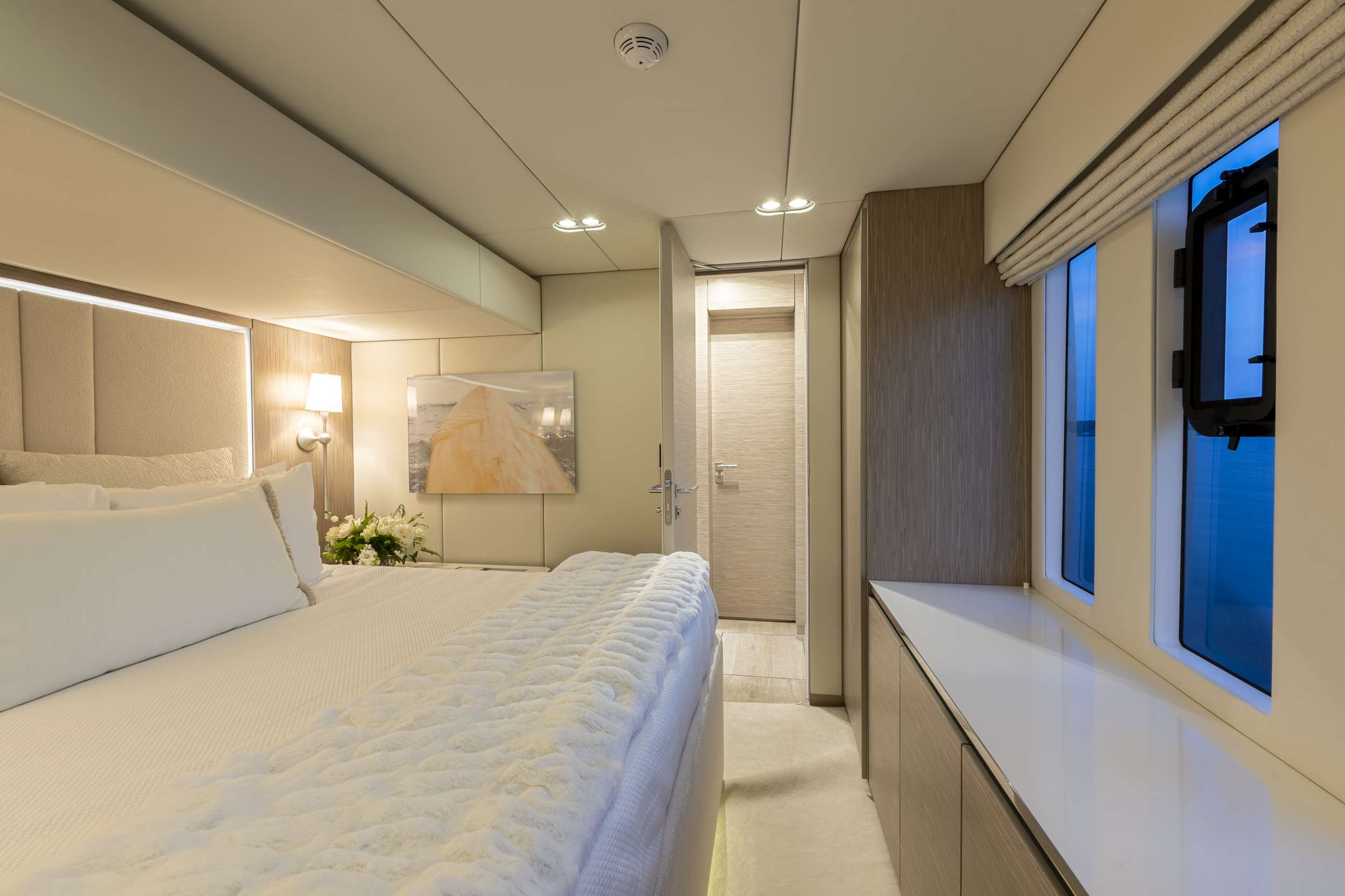 SOL yacht image 8