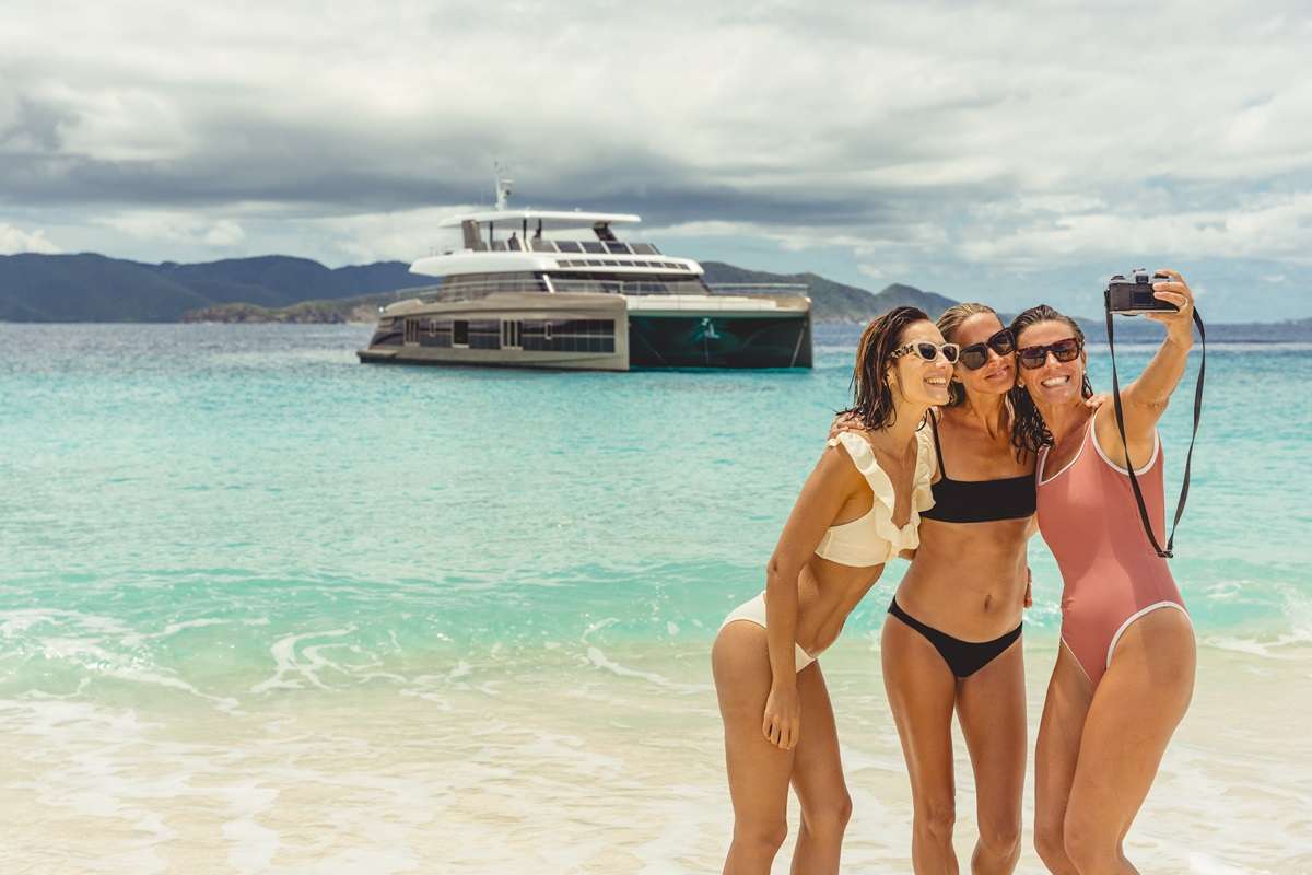 SOL yacht image 15