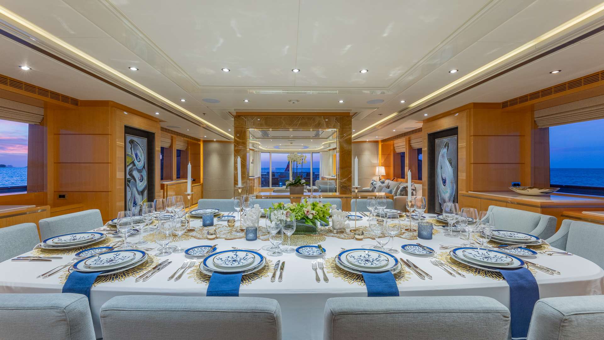 SOUTH yacht image 4