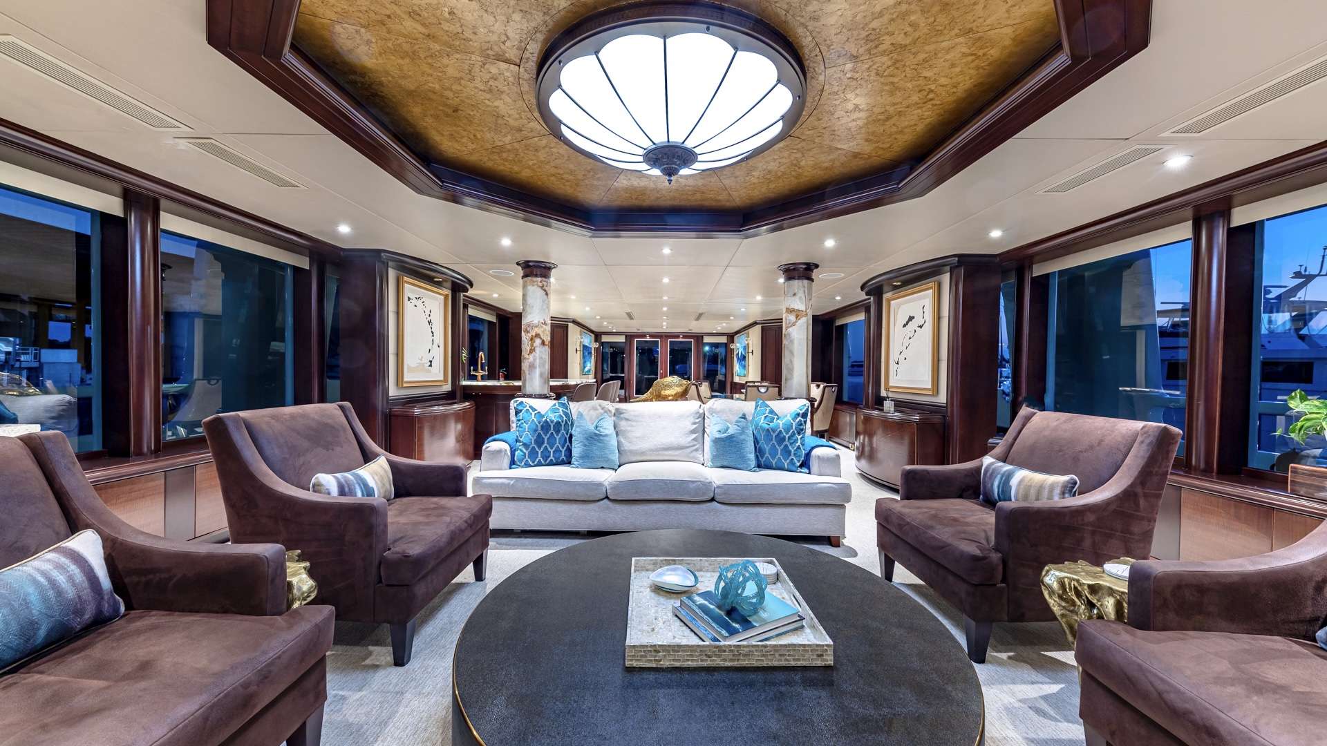 STARSHIP yacht image 3