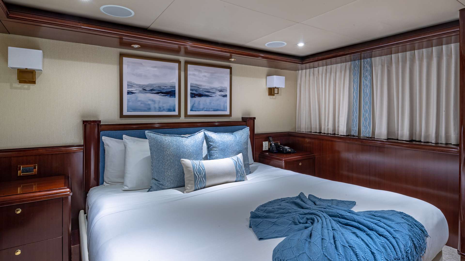 STARSHIP yacht image 8