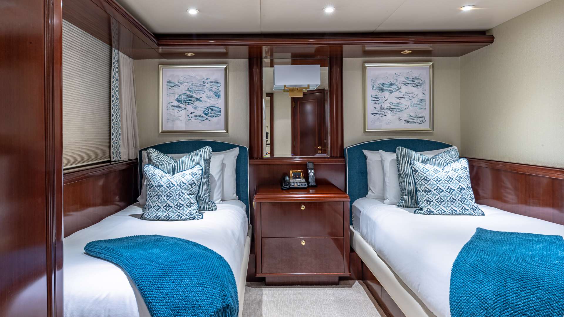 STARSHIP yacht image 10
