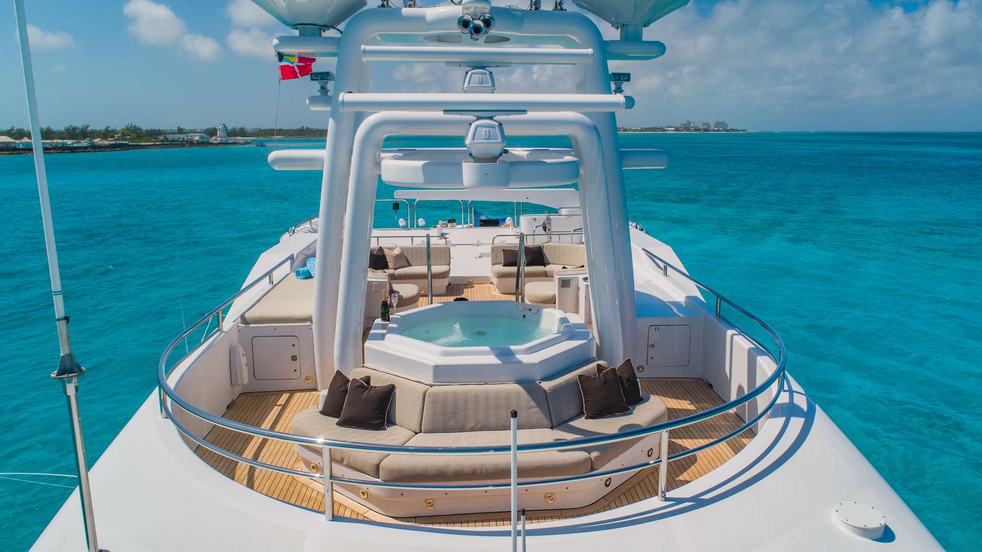 STARSHIP yacht image 14