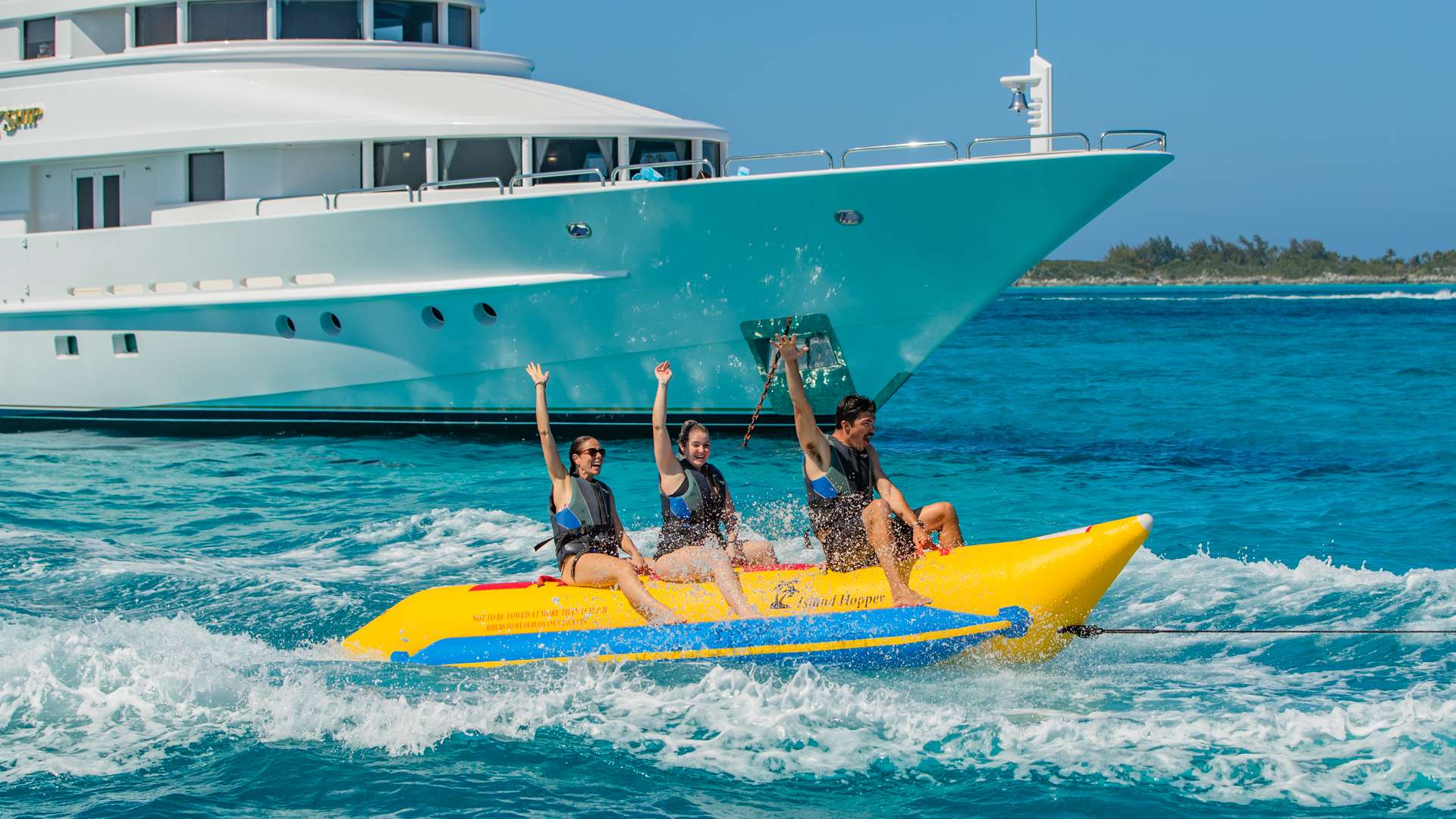 STARSHIP yacht image 17