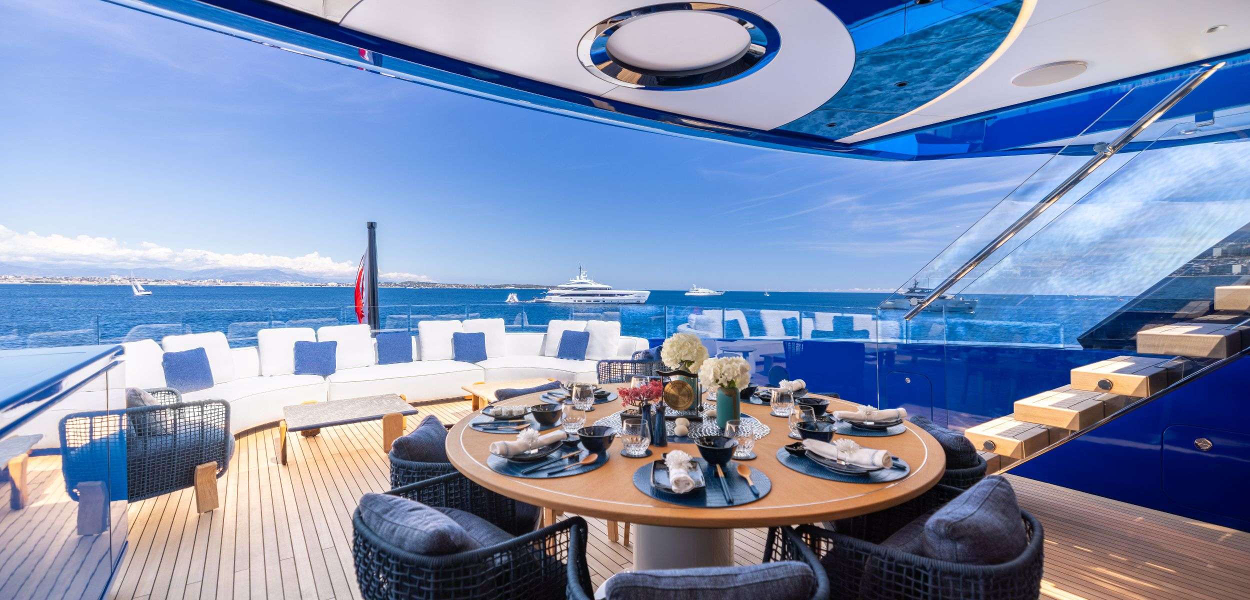 SUI GENERIS yacht image 14