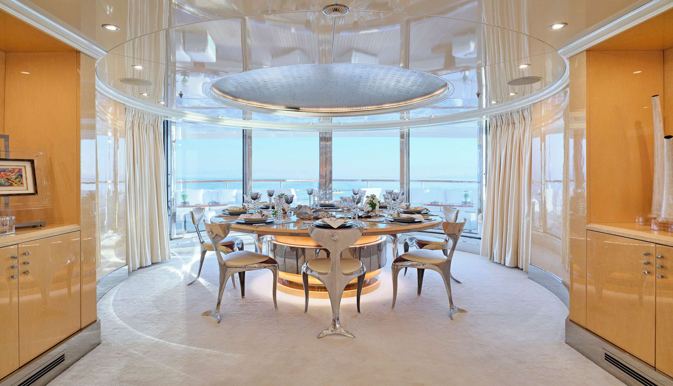 Upper Deck Dining