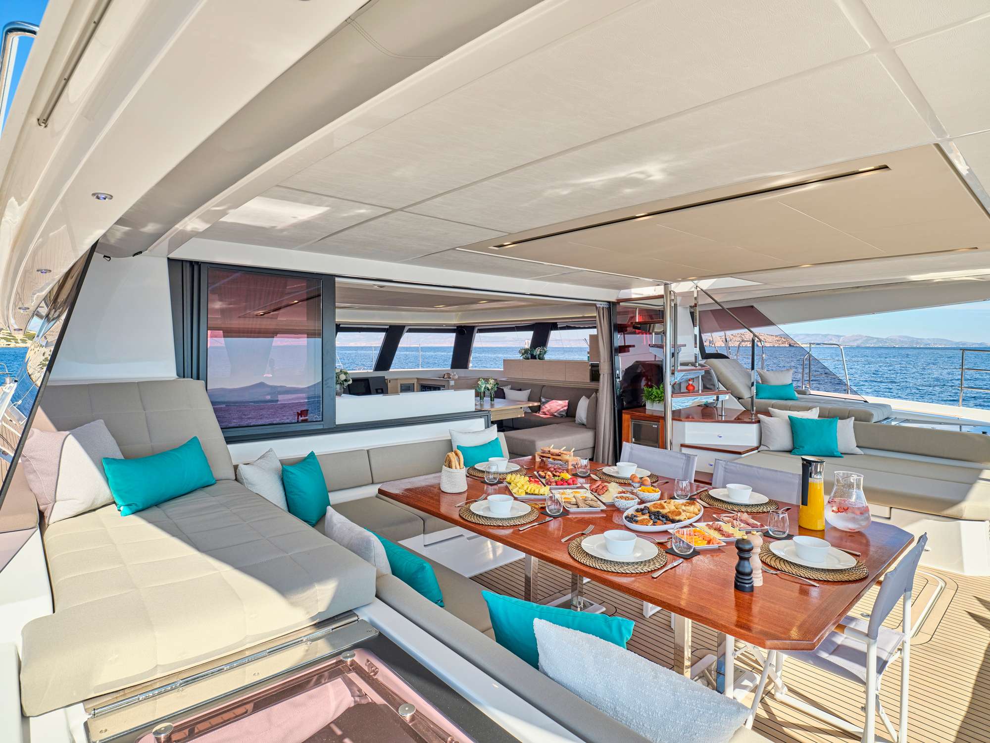 SUNMOON yacht image 3