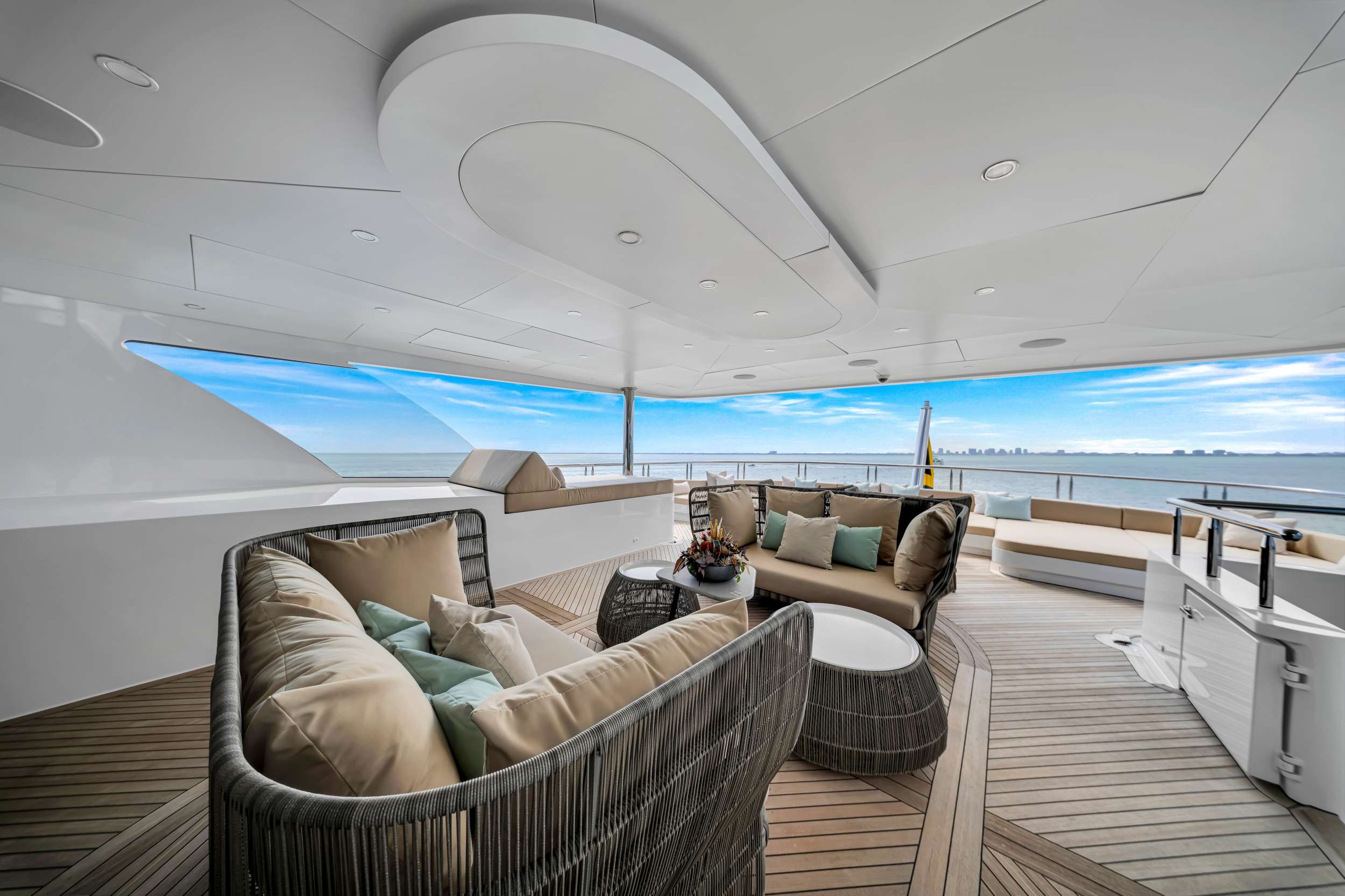 SWEET CAROLINE II yacht image 14