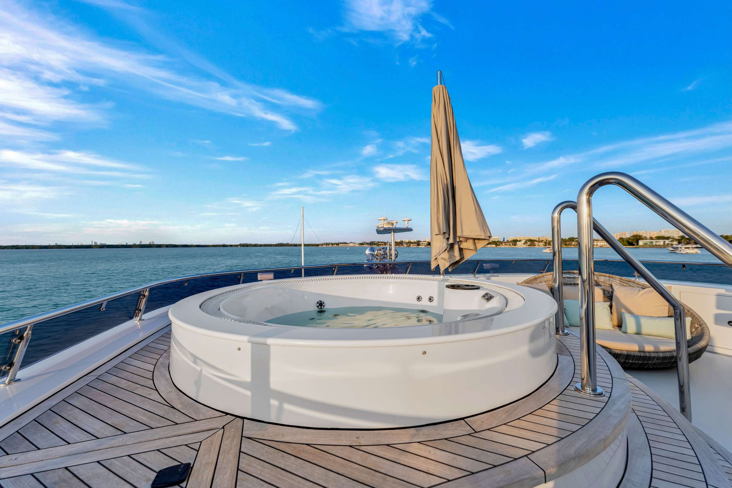 SWEET CAROLINE II yacht image 15