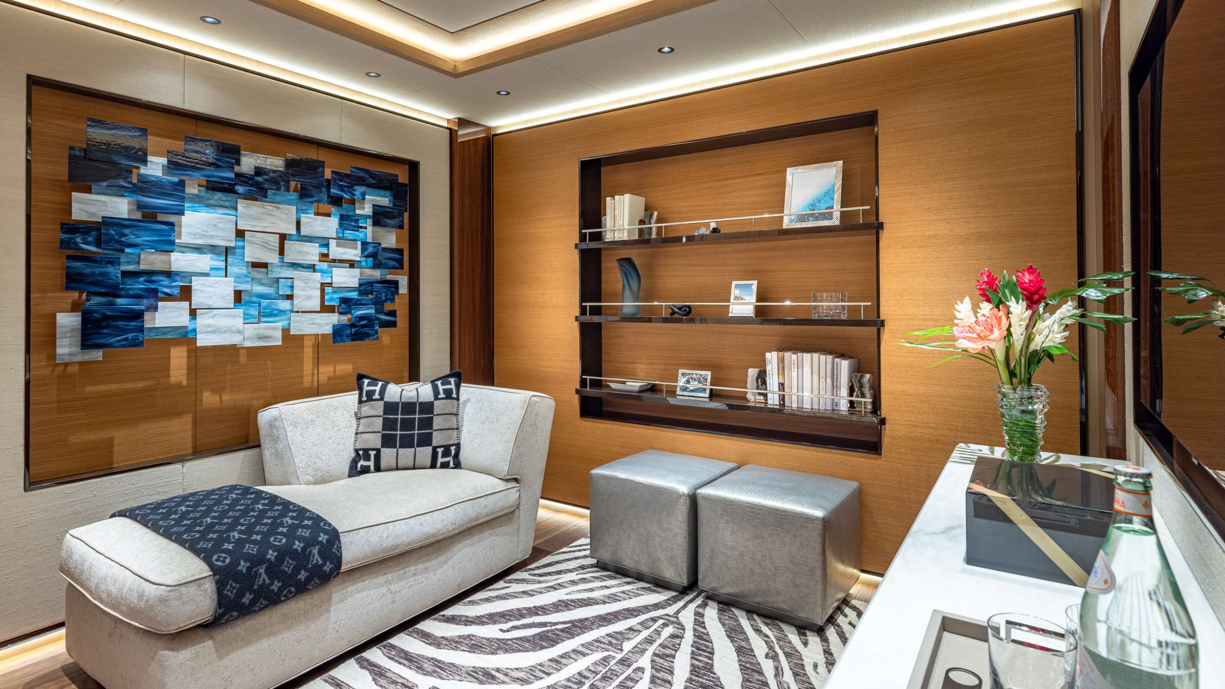 TOP FIVE II yacht image 5