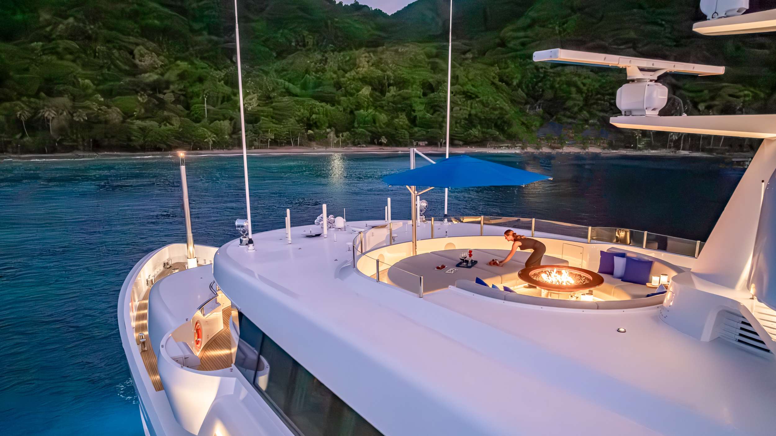 TOP FIVE II yacht image 17