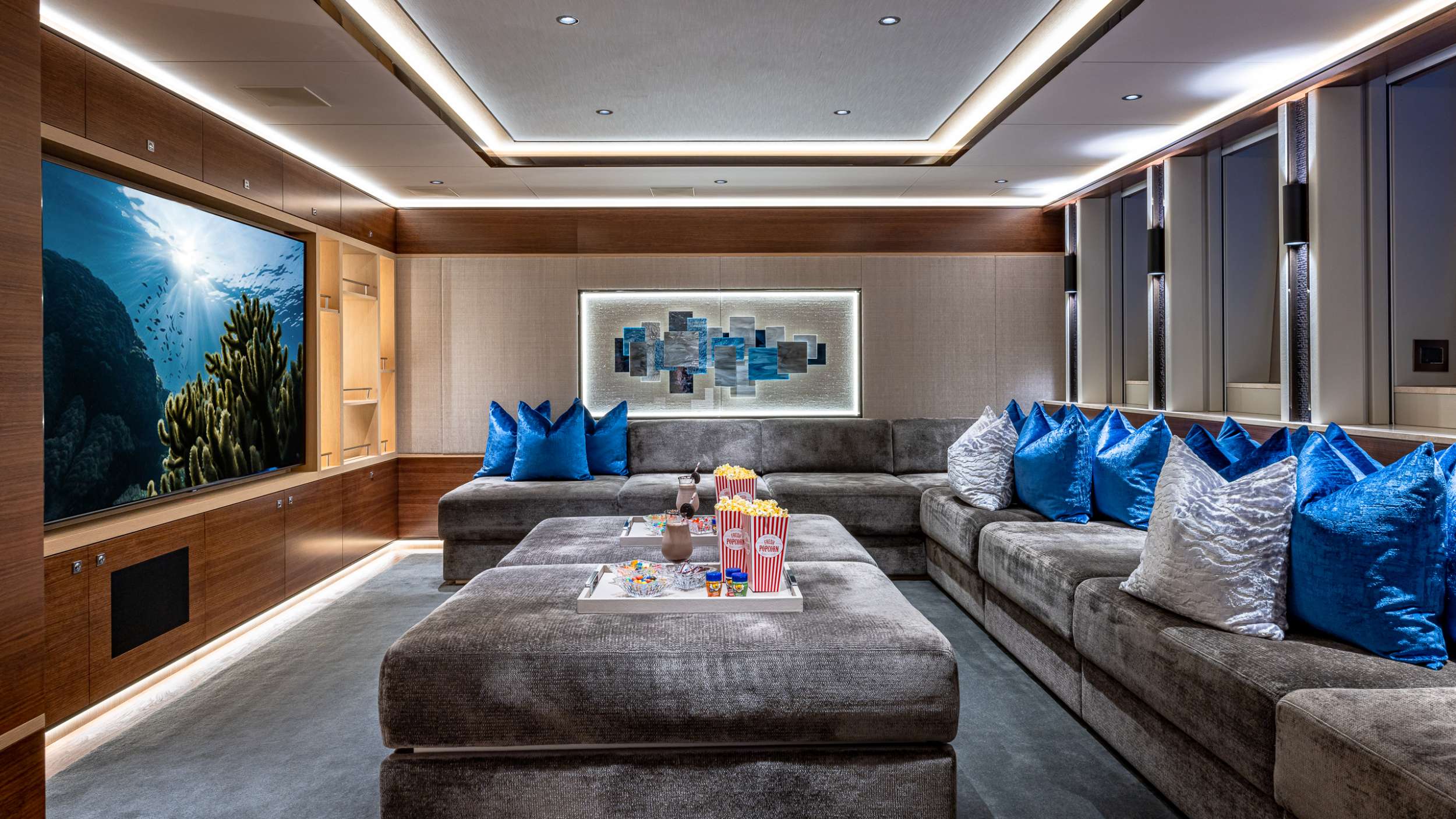 TOP FIVE II yacht image 19