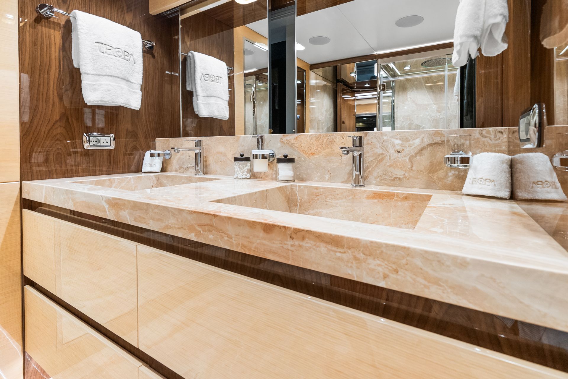 Owner's Deck Ensuite