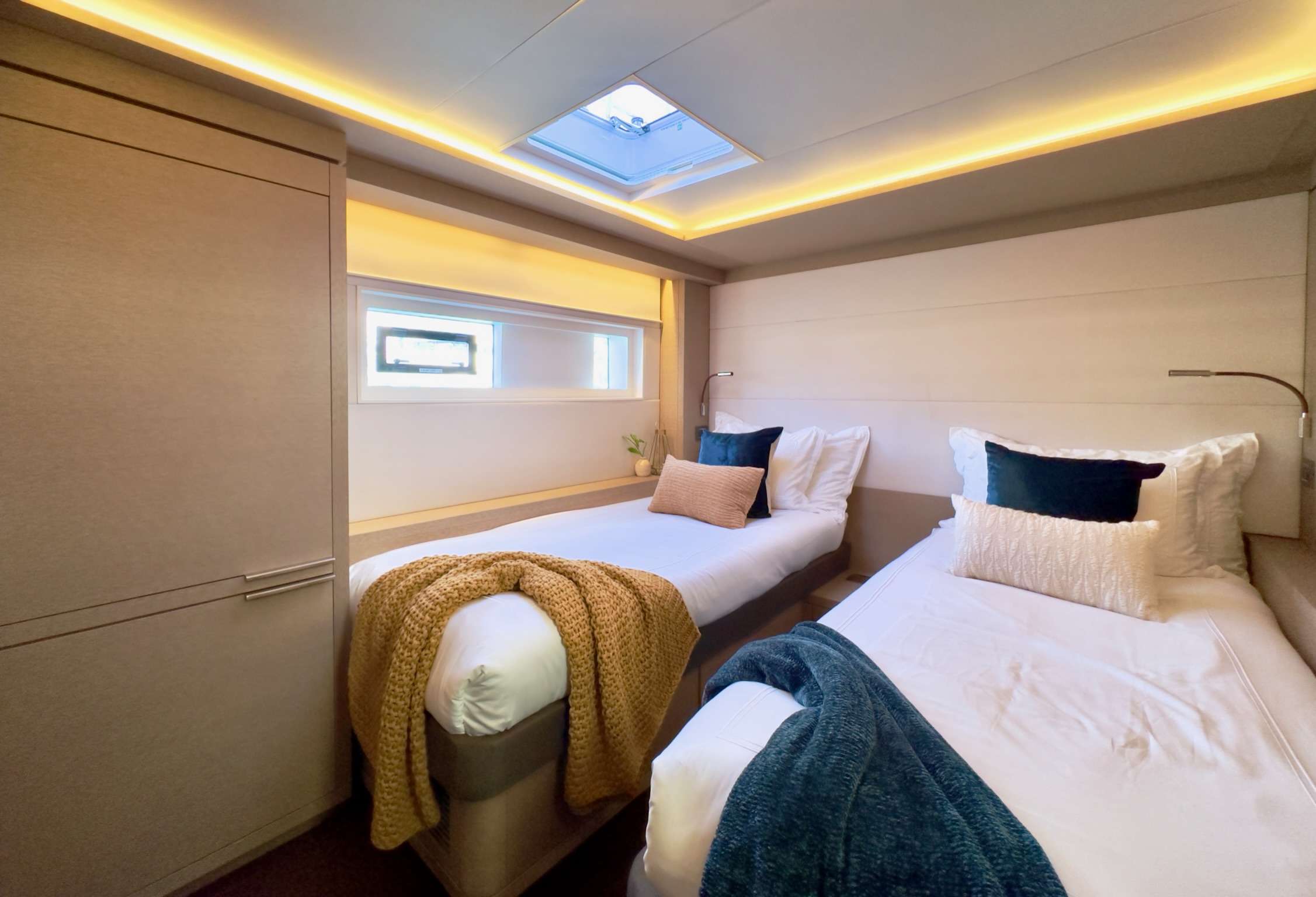 TWIN FLAME 77 yacht image 10