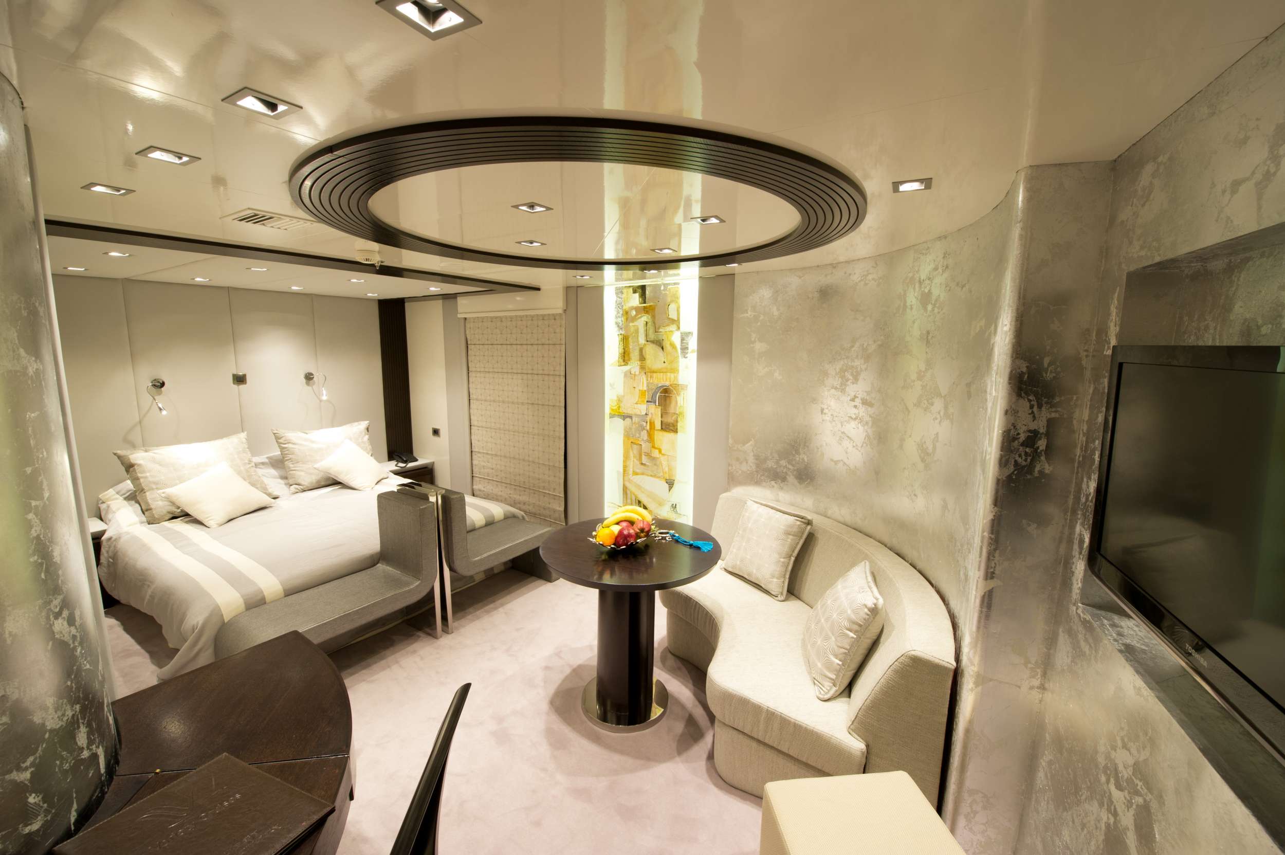 Variety Voyager yacht image 5